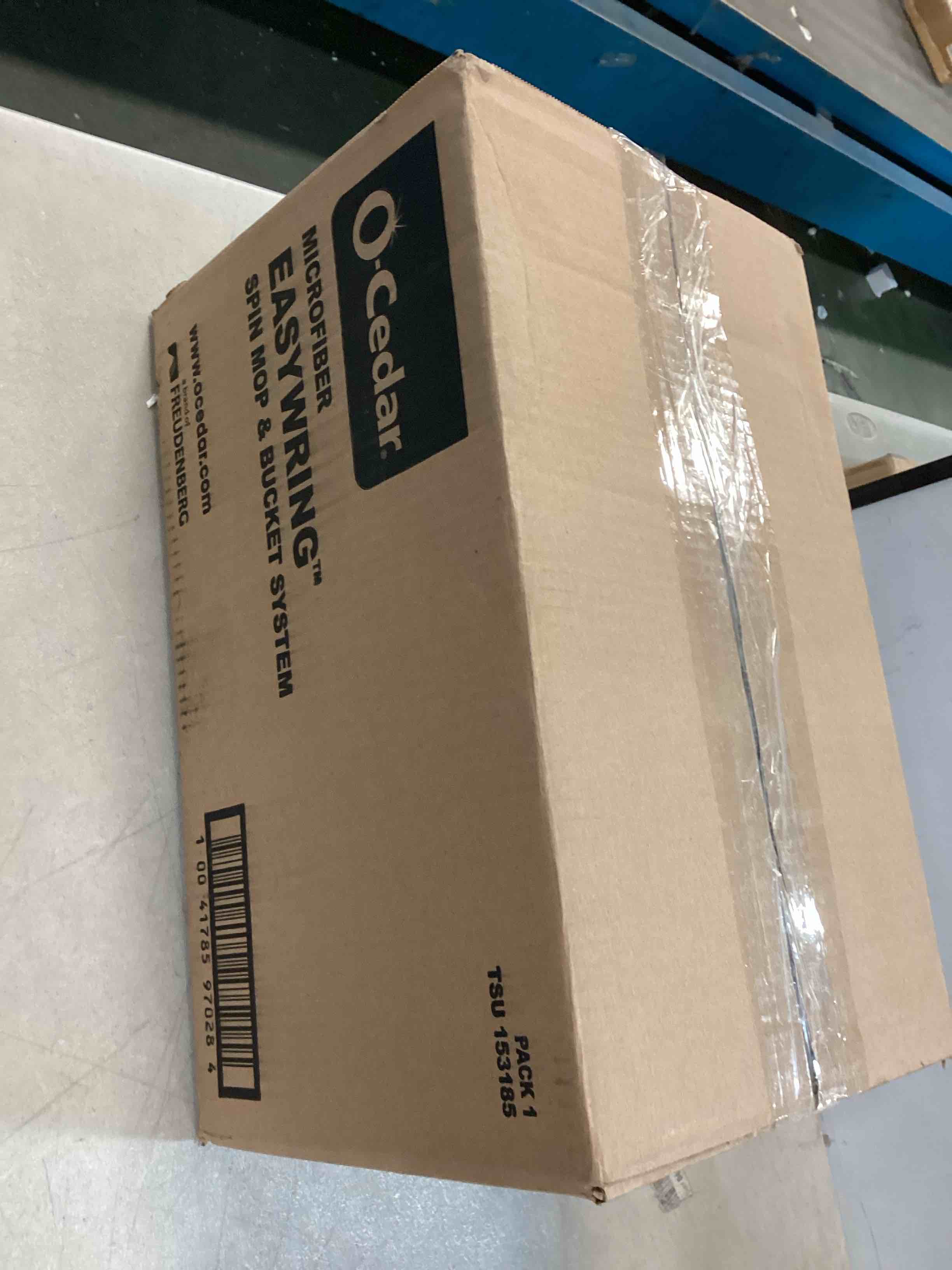 https://s3.amazonaws.com/lotting-images-prod/bidfta/RED6581011_1715173618386.jpeg