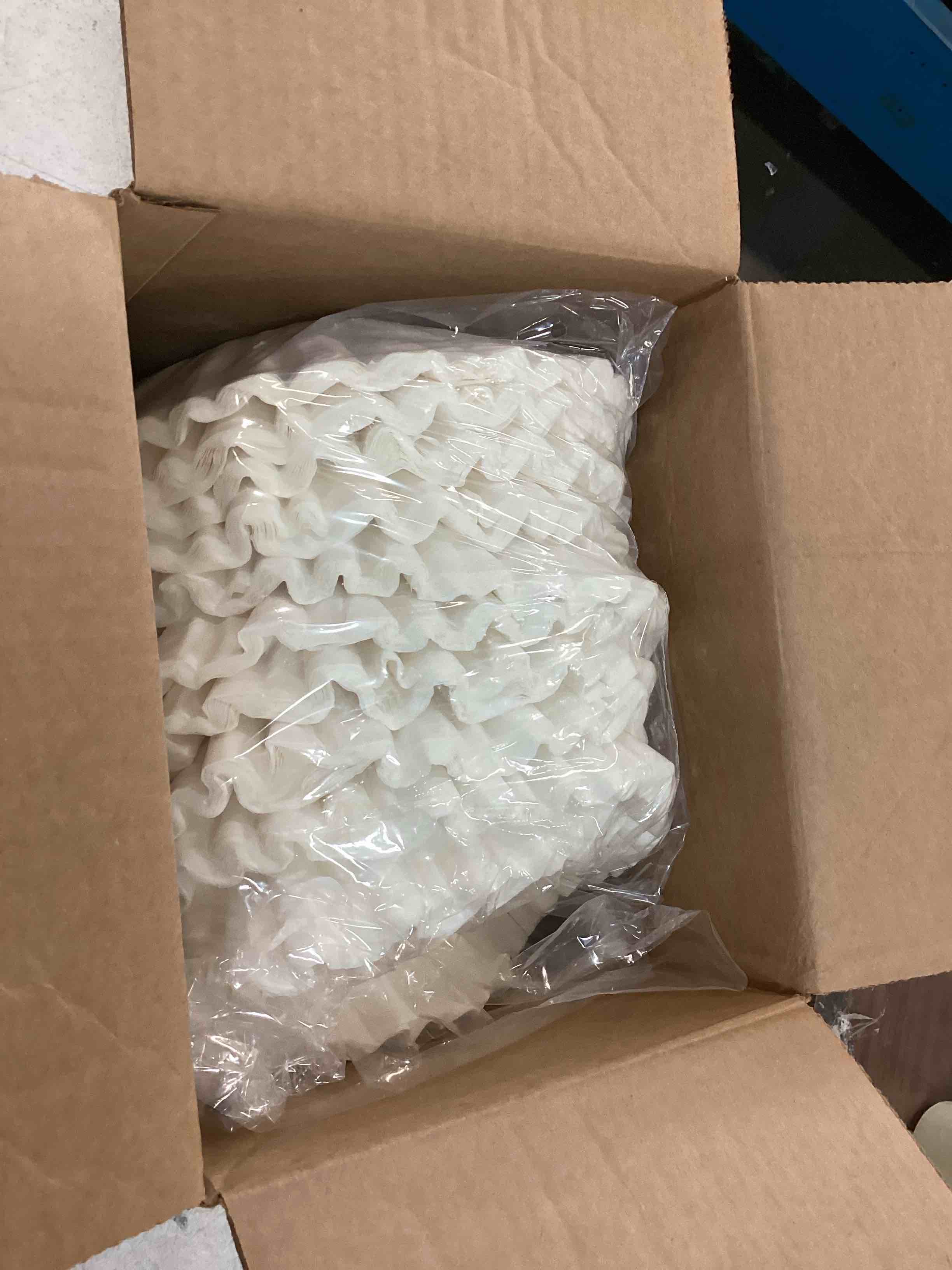 https://s3.amazonaws.com/lotting-images-prod/bidfta/RED6581615_1715365399607.jpeg