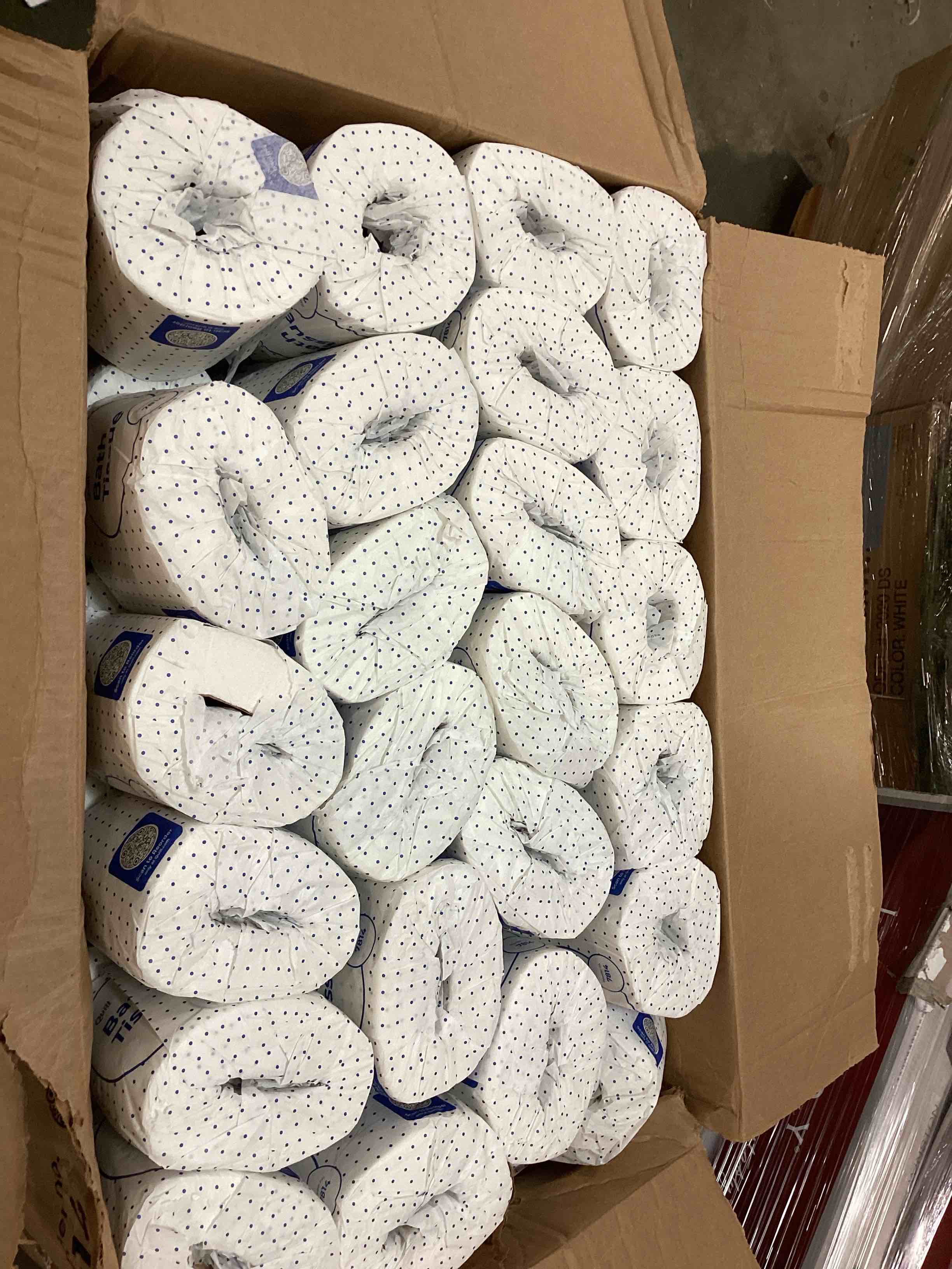 https://s3.amazonaws.com/lotting-images-prod/bidfta/RED6581636_1715370754757.jpeg