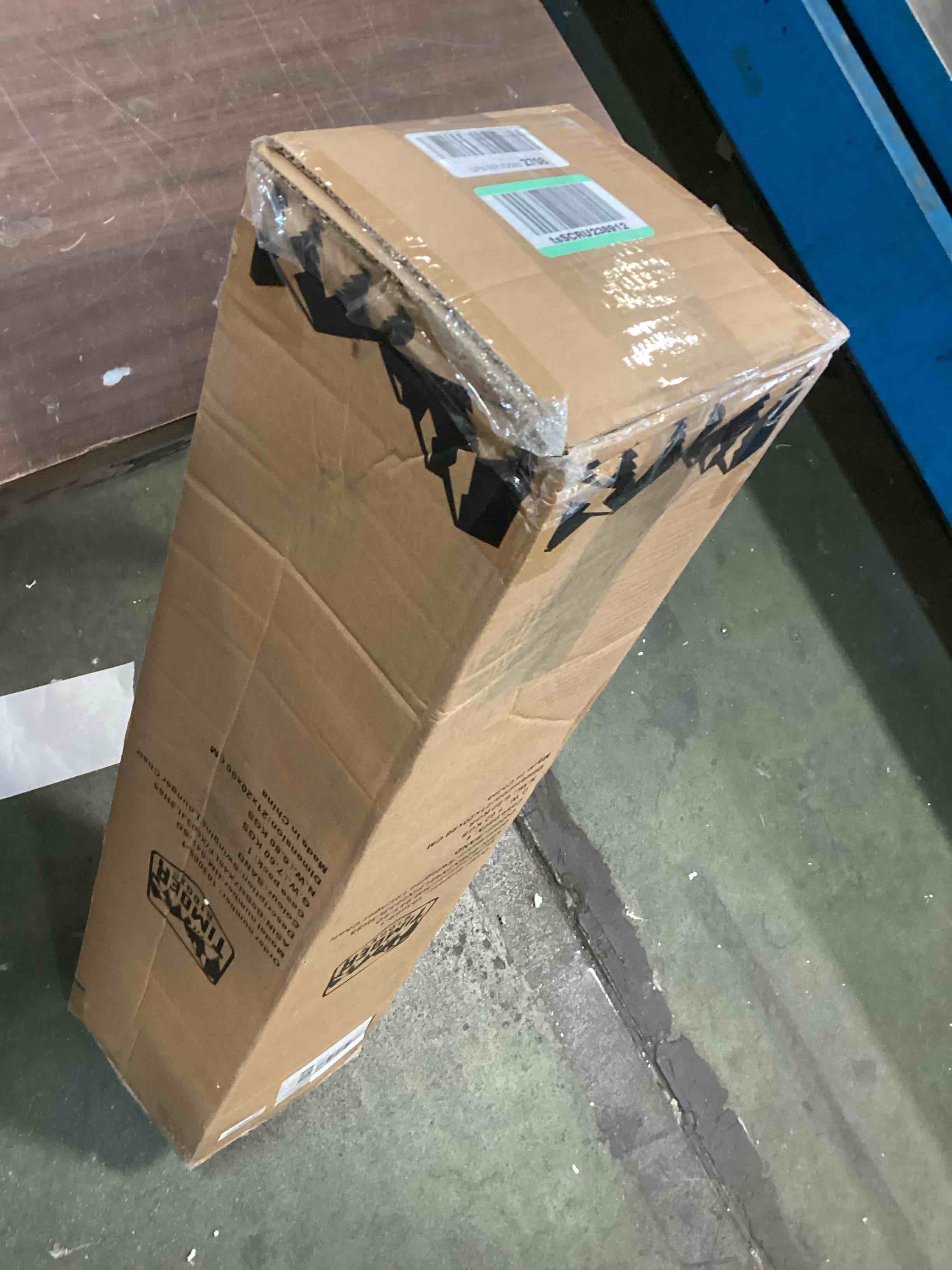 https://s3.amazonaws.com/lotting-images-prod/bidfta/RED6581793_1715618106138.jpeg
