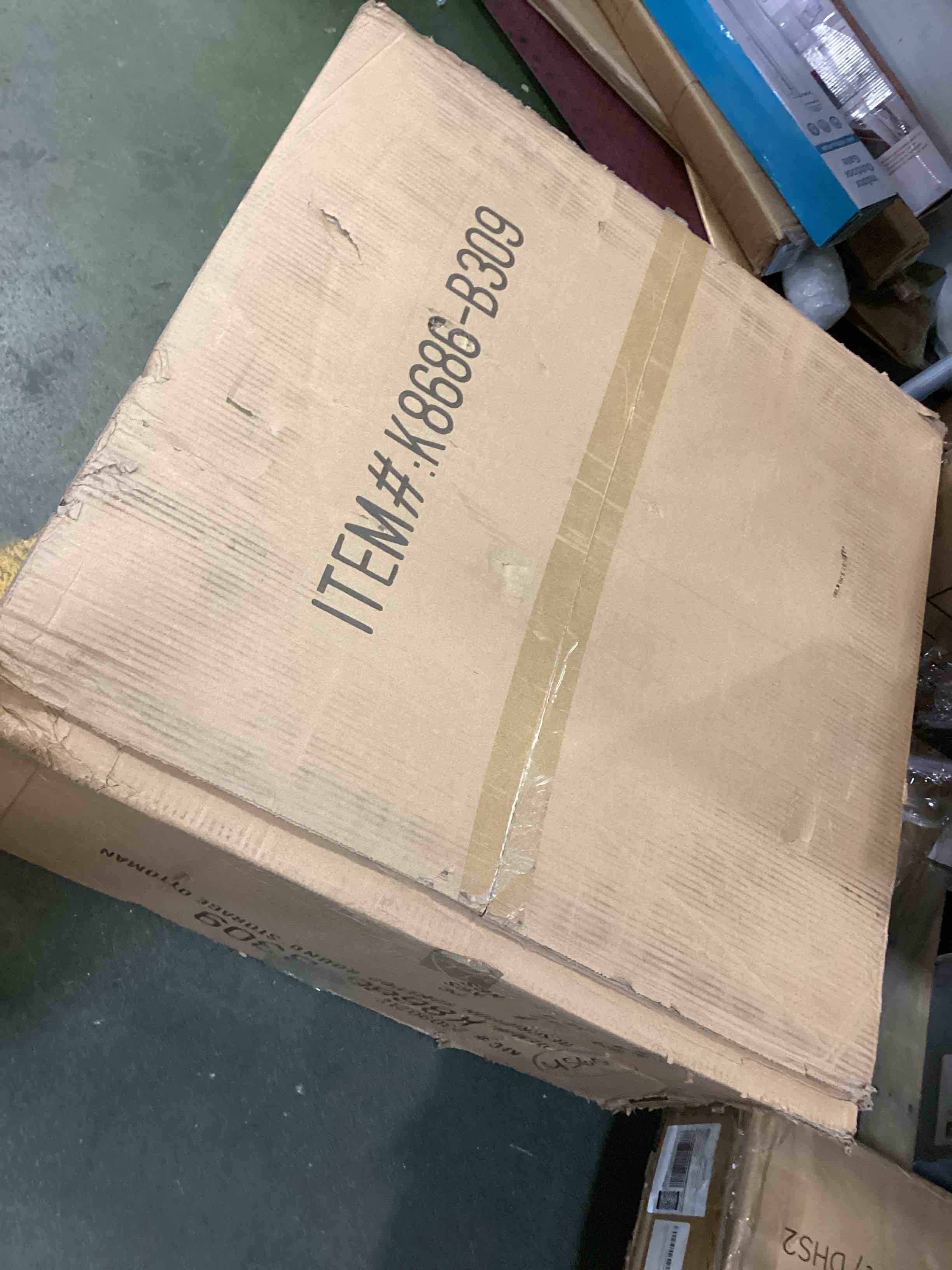 https://s3.amazonaws.com/lotting-images-prod/bidfta/RED6582440_1715865206080.jpeg