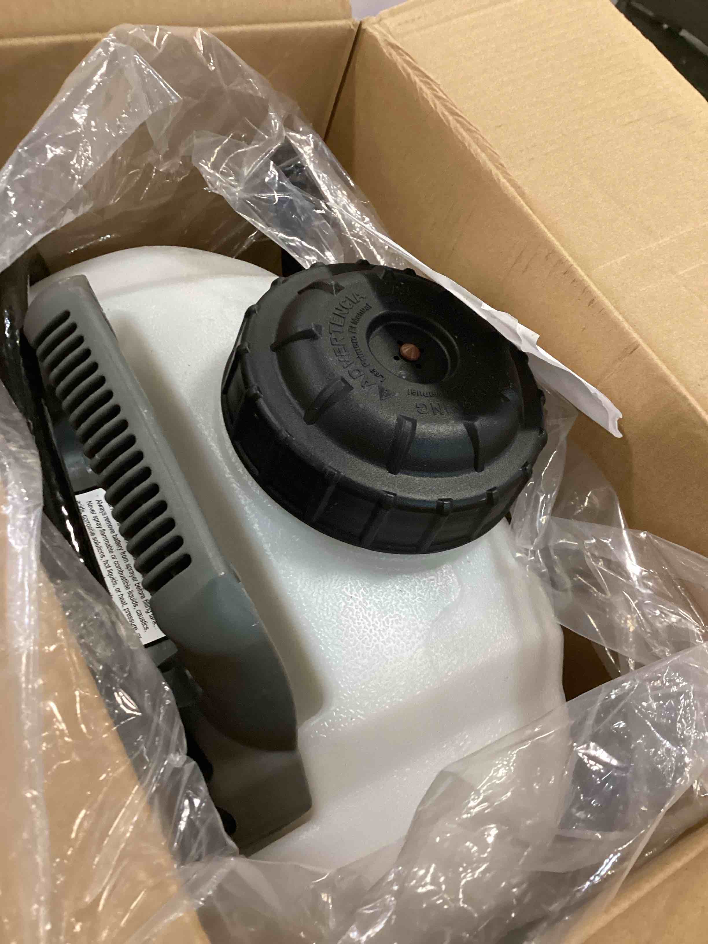 https://s3.amazonaws.com/lotting-images-prod/bidfta/RED6583009_1715272638295.jpeg