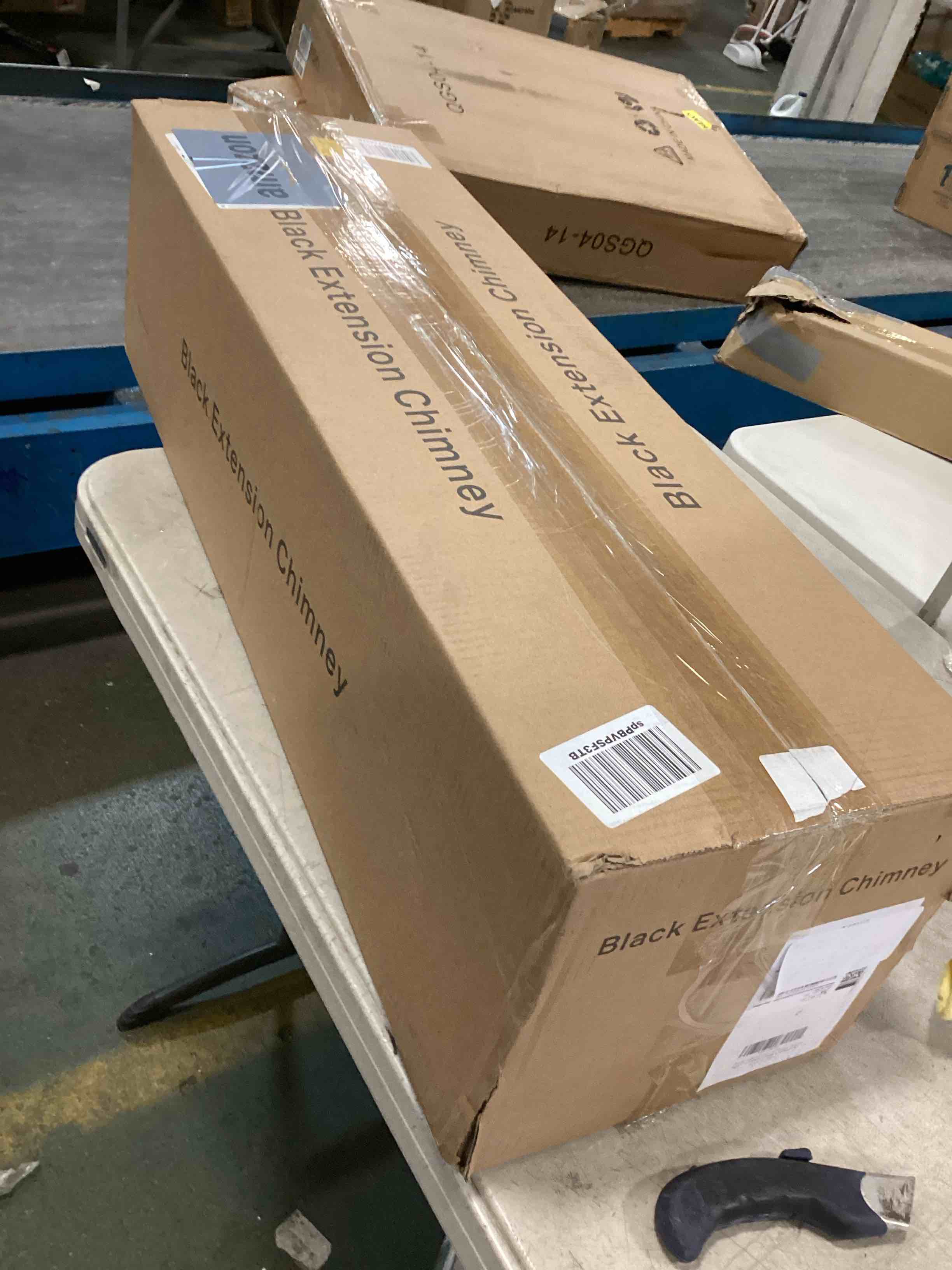 https://s3.amazonaws.com/lotting-images-prod/bidfta/RED6583133_1715342570487.jpeg