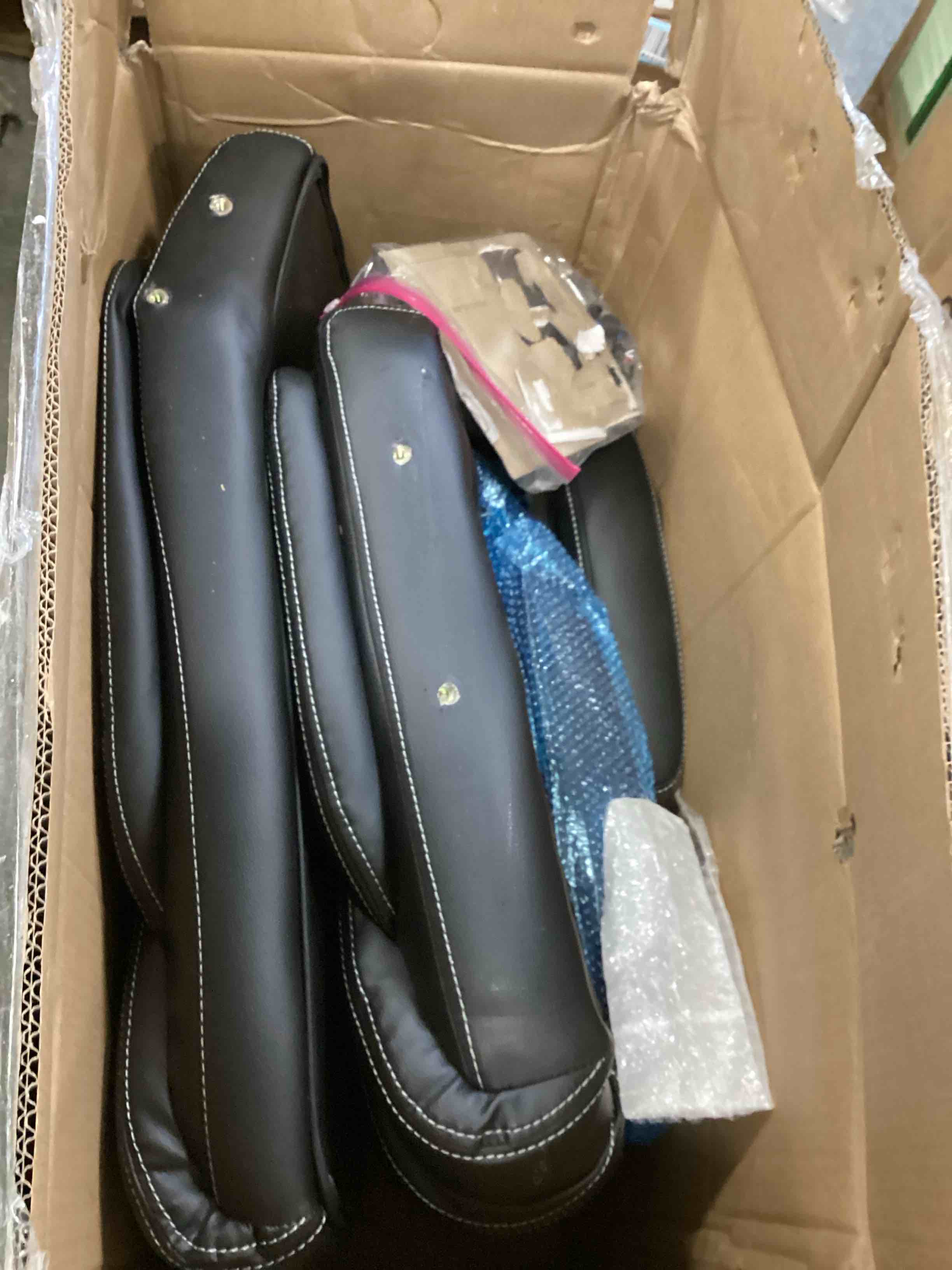 https://s3.amazonaws.com/lotting-images-prod/bidfta/RED6583602_1715442211017.jpeg