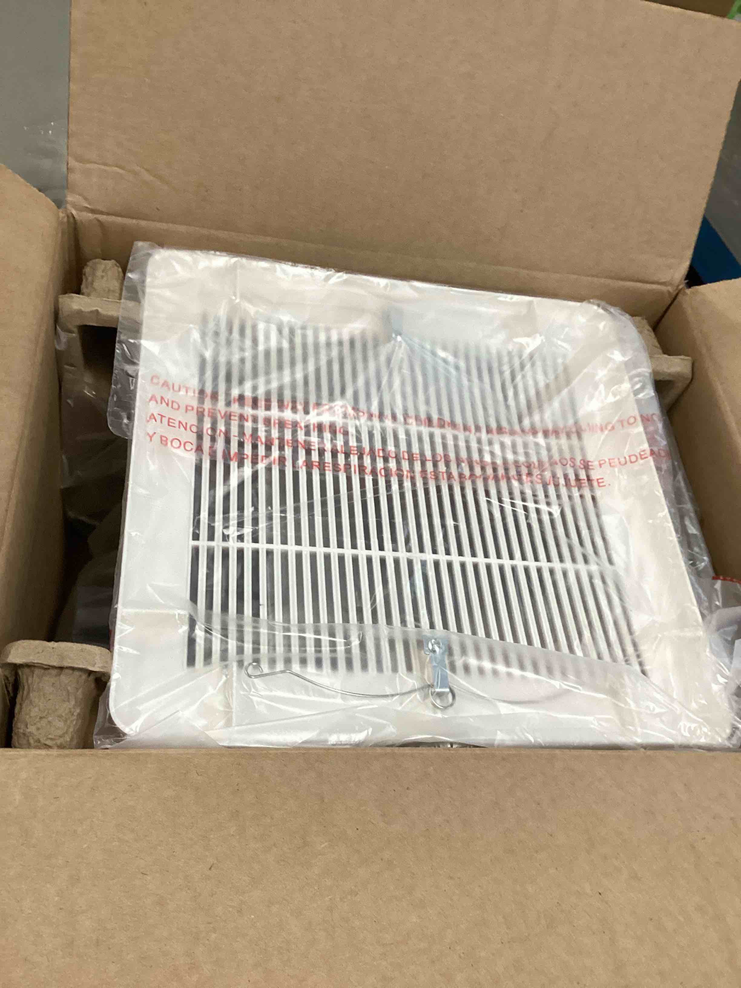 https://s3.amazonaws.com/lotting-images-prod/bidfta/RED6583666_1715601062222.jpeg