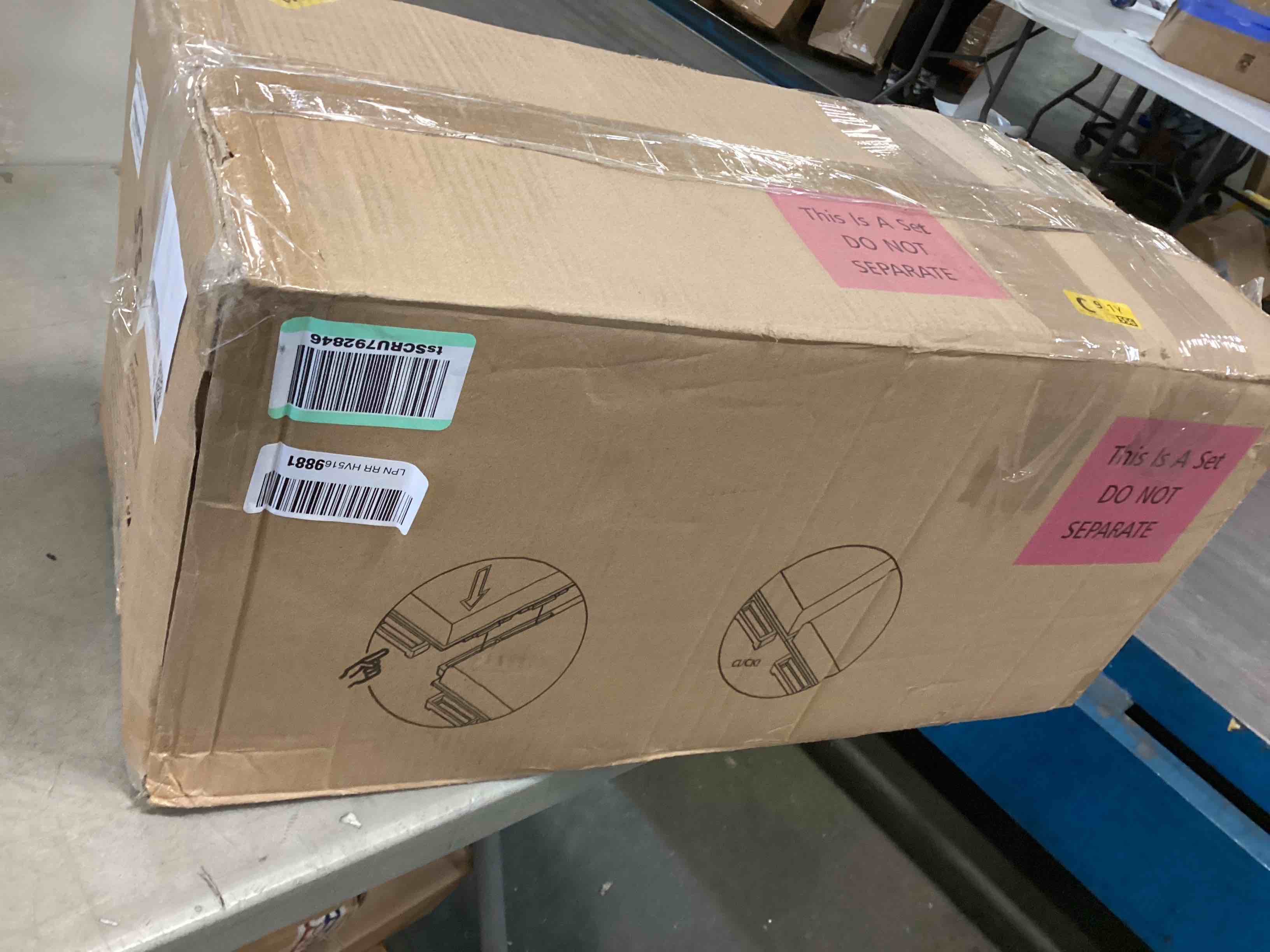 https://s3.amazonaws.com/lotting-images-prod/bidfta/RED6583700_1715603922063.jpeg
