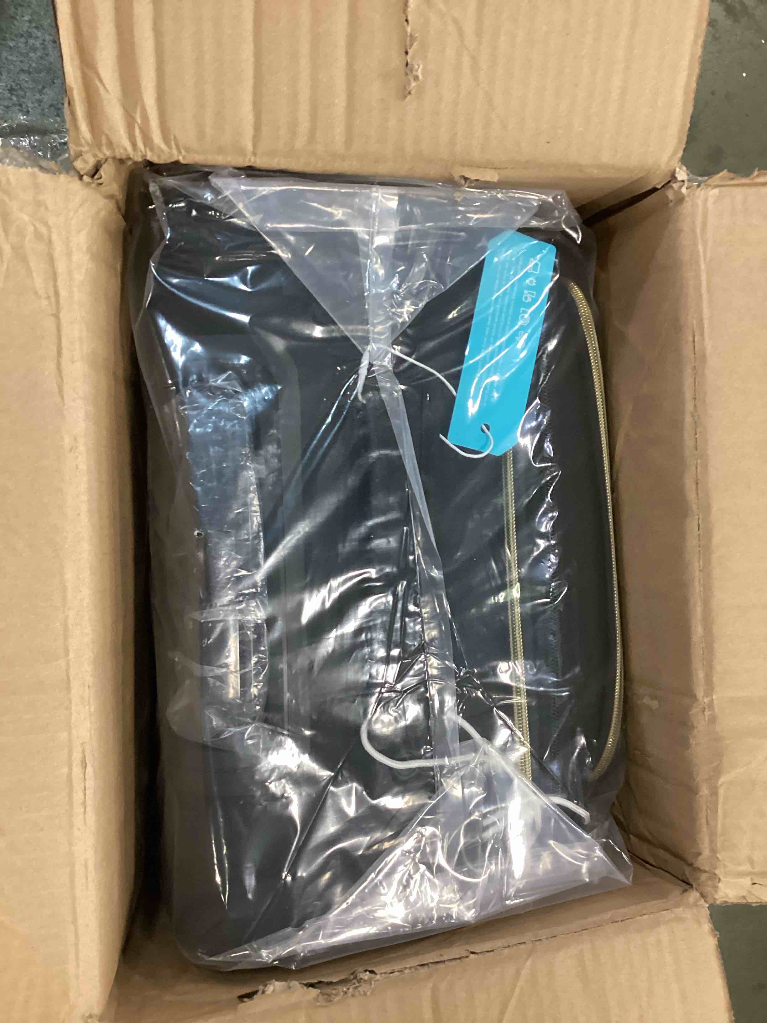 https://s3.amazonaws.com/lotting-images-prod/bidfta/RED6584059_1715882648498.jpeg