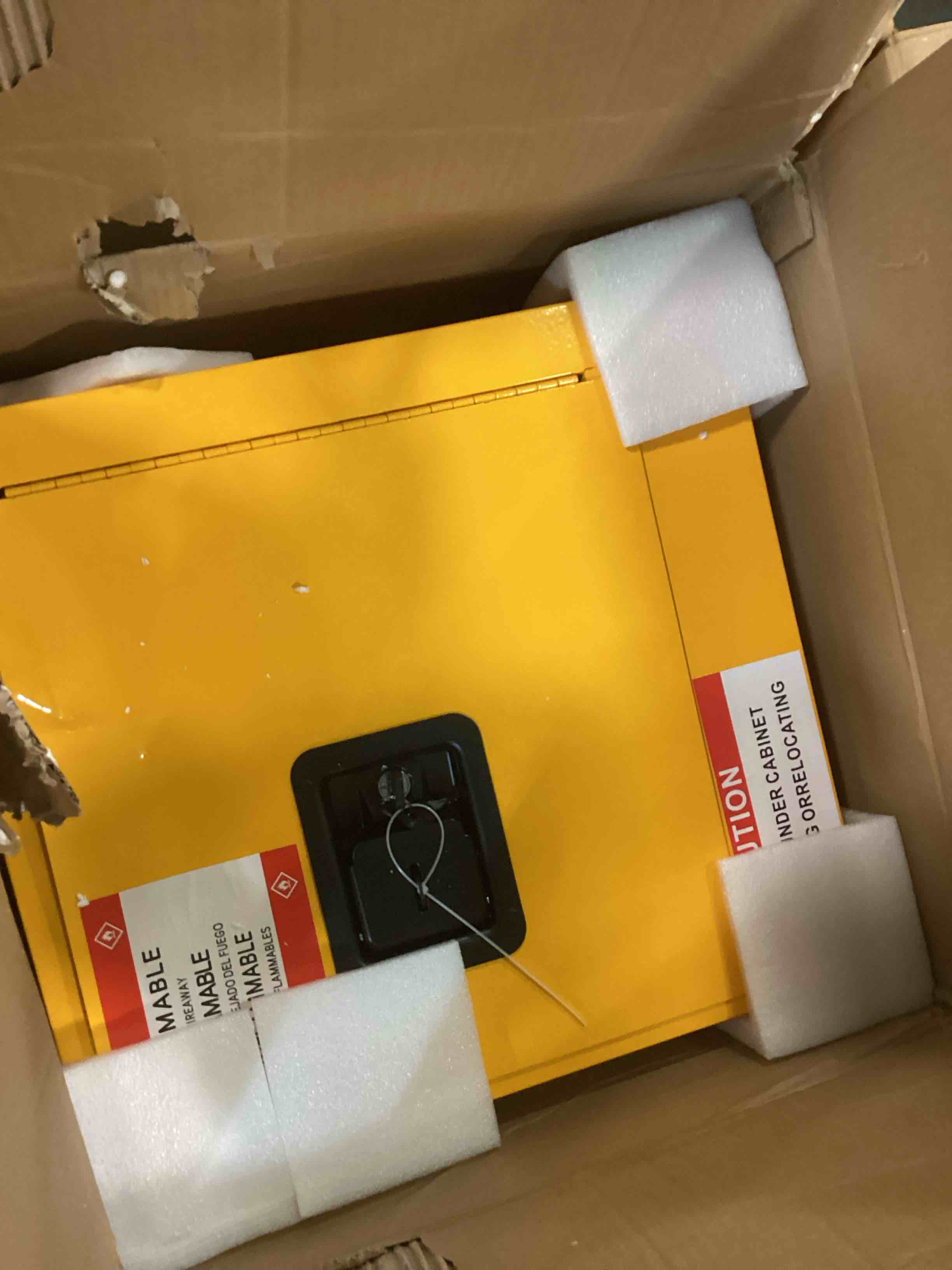 https://s3.amazonaws.com/lotting-images-prod/bidfta/RED6584151_1715947018664.jpeg