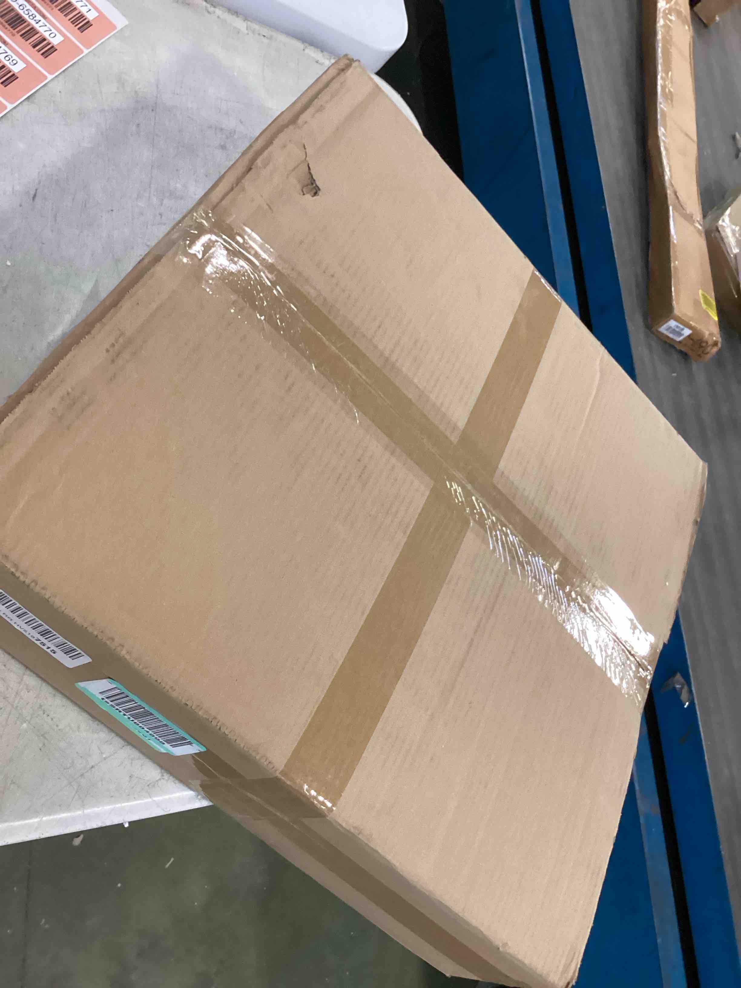 https://s3.amazonaws.com/lotting-images-prod/bidfta/RED6584763_1716226710739.jpeg