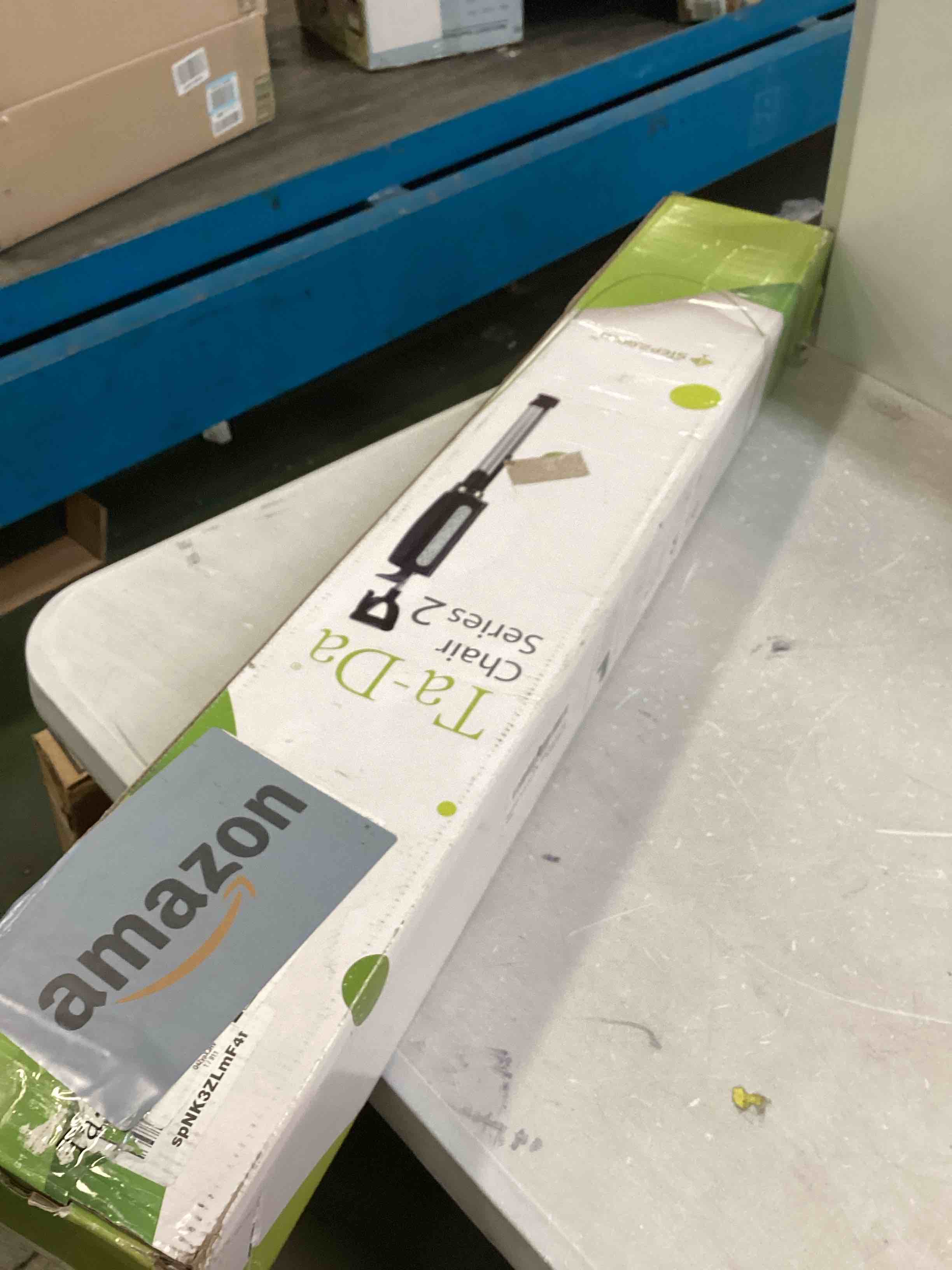 https://s3.amazonaws.com/lotting-images-prod/bidfta/RED6584904_1716298648231.jpeg