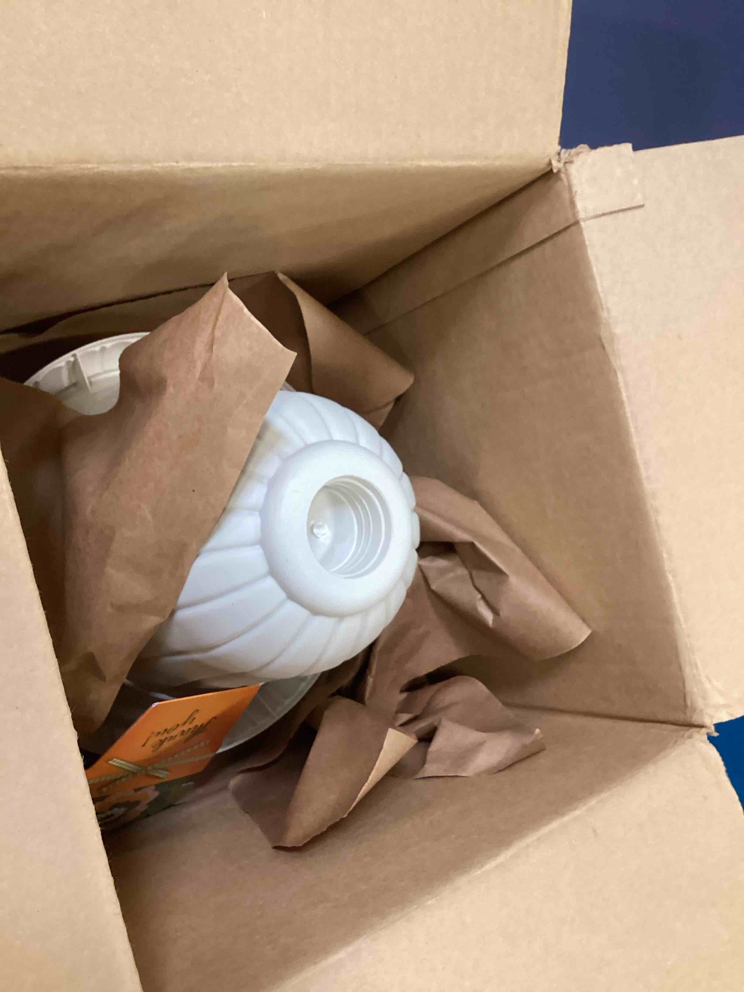 https://s3.amazonaws.com/lotting-images-prod/bidfta/RED6585275_1716403003572.jpeg