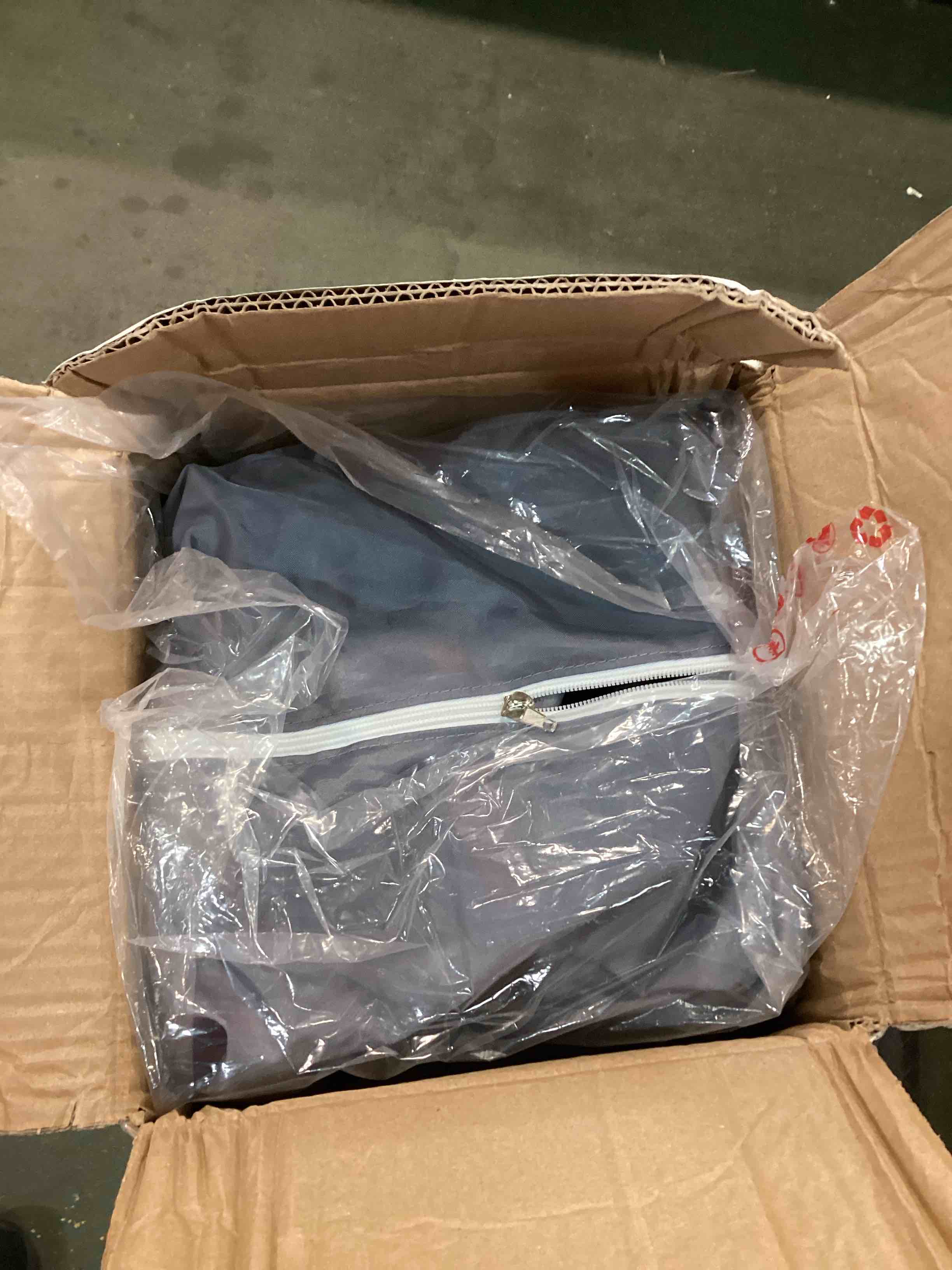 https://s3.amazonaws.com/lotting-images-prod/bidfta/RED6585994_1716230064789.jpeg