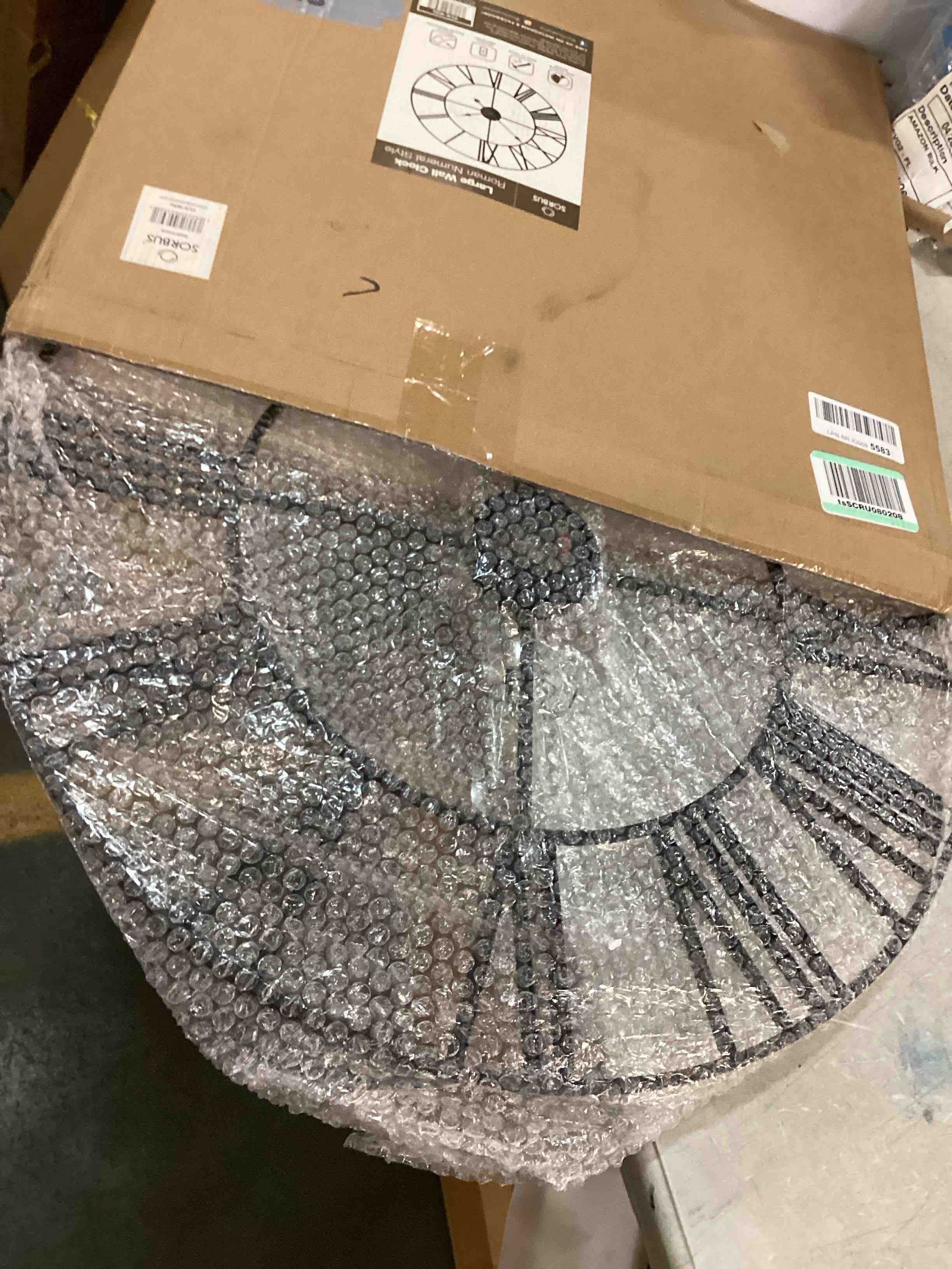 https://s3.amazonaws.com/lotting-images-prod/bidfta/RED6586199_1716313438494.jpeg