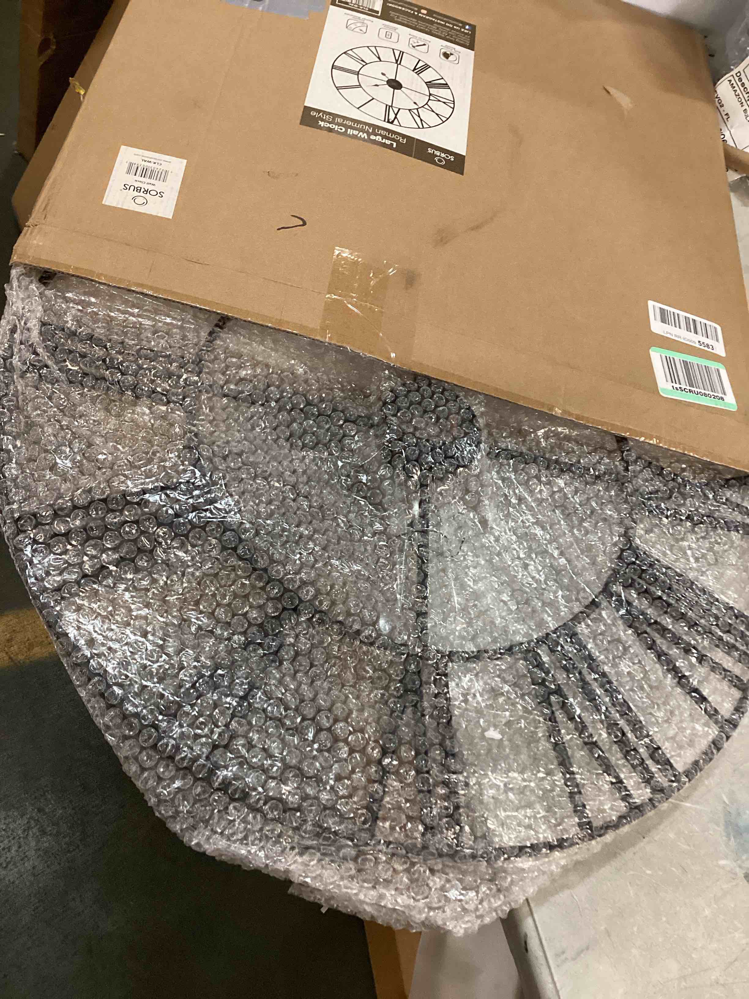 https://s3.amazonaws.com/lotting-images-prod/bidfta/RED6586199_1716313439279.jpeg