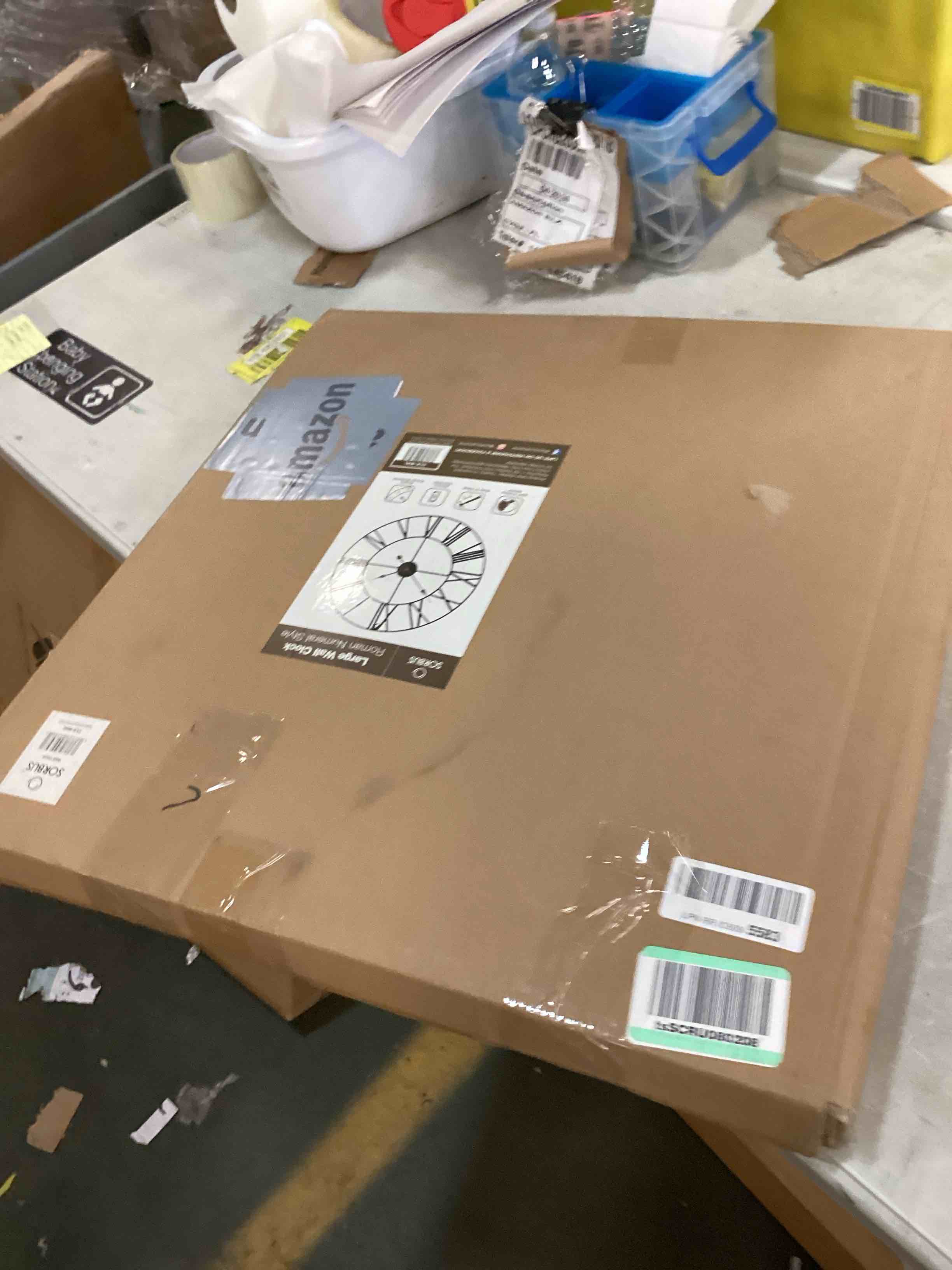 https://s3.amazonaws.com/lotting-images-prod/bidfta/RED6586199_1716313464323.jpeg