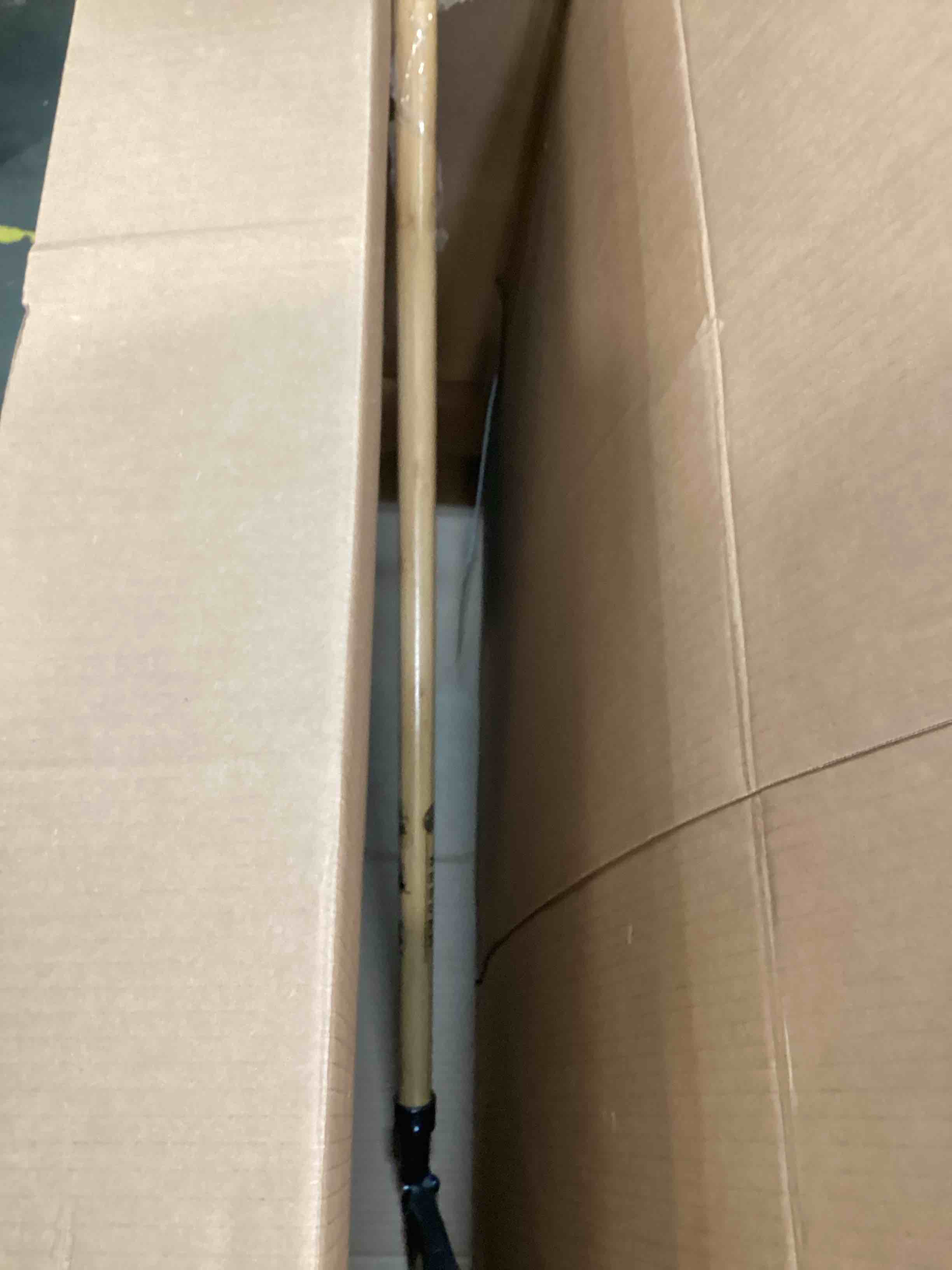 https://s3.amazonaws.com/lotting-images-prod/bidfta/RED6586257_1716319765563.jpeg