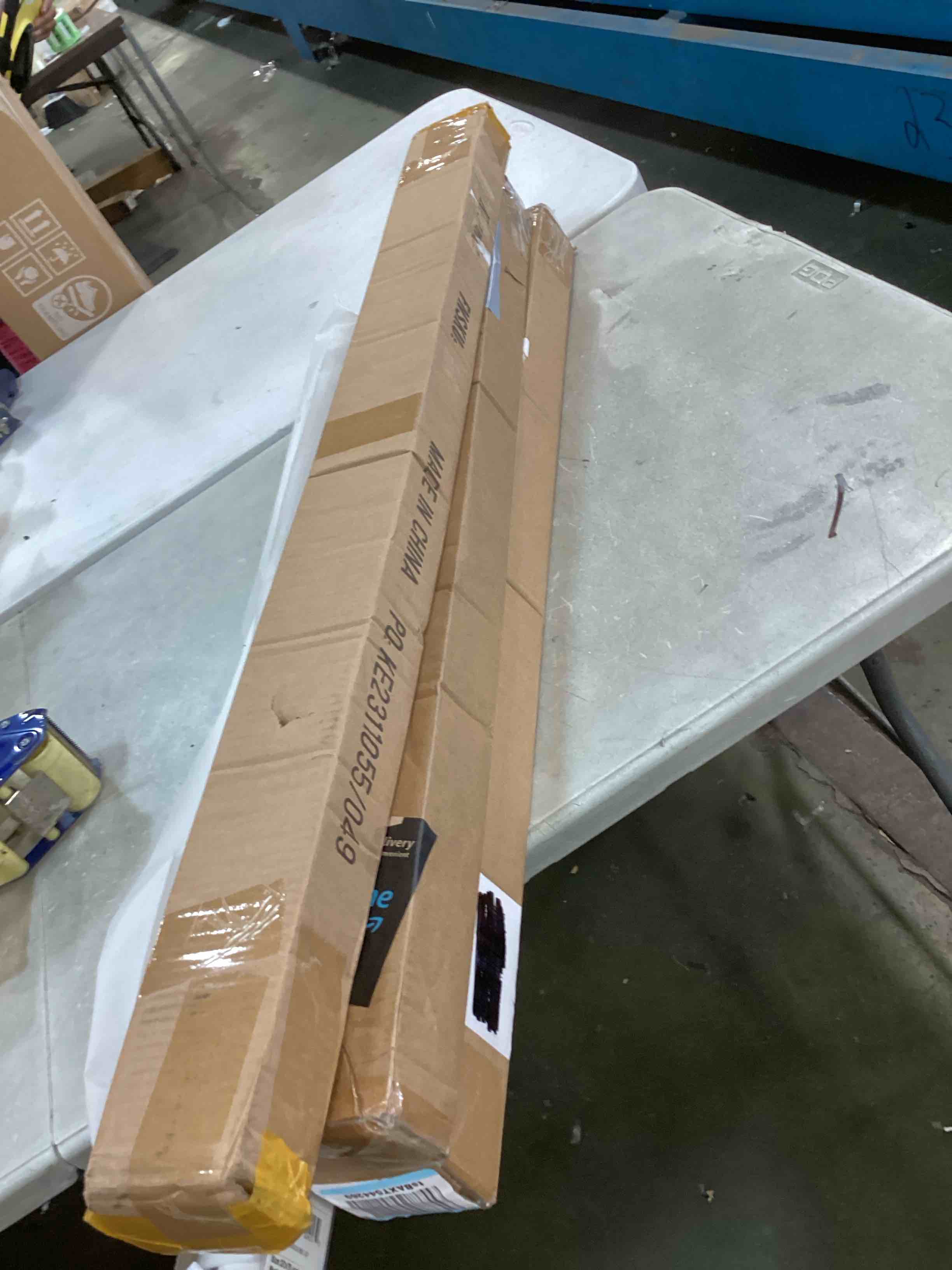 https://s3.amazonaws.com/lotting-images-prod/bidfta/RED6586266_1716321301394.jpeg