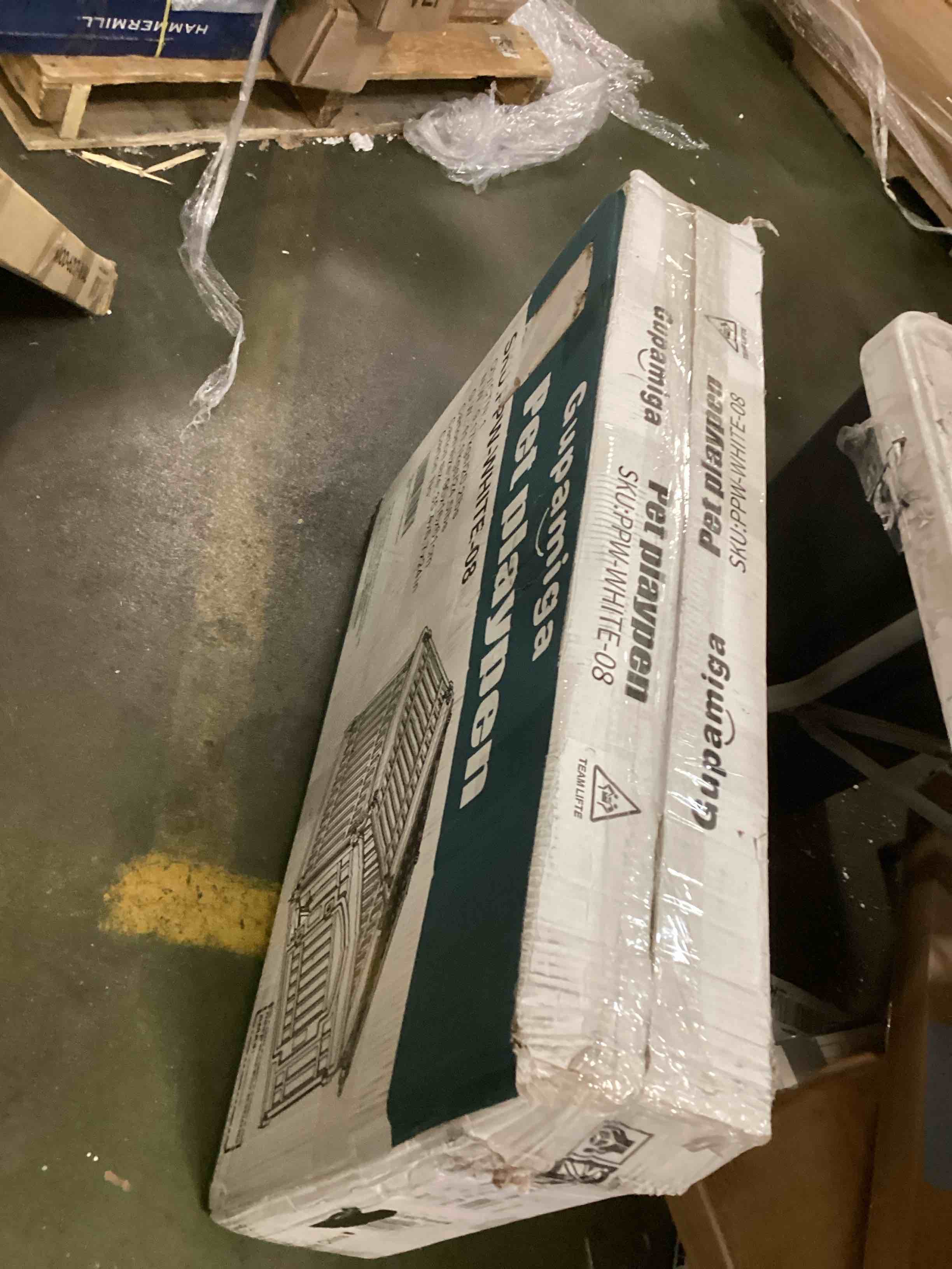 https://s3.amazonaws.com/lotting-images-prod/bidfta/RED6586565_1716472159526.jpeg