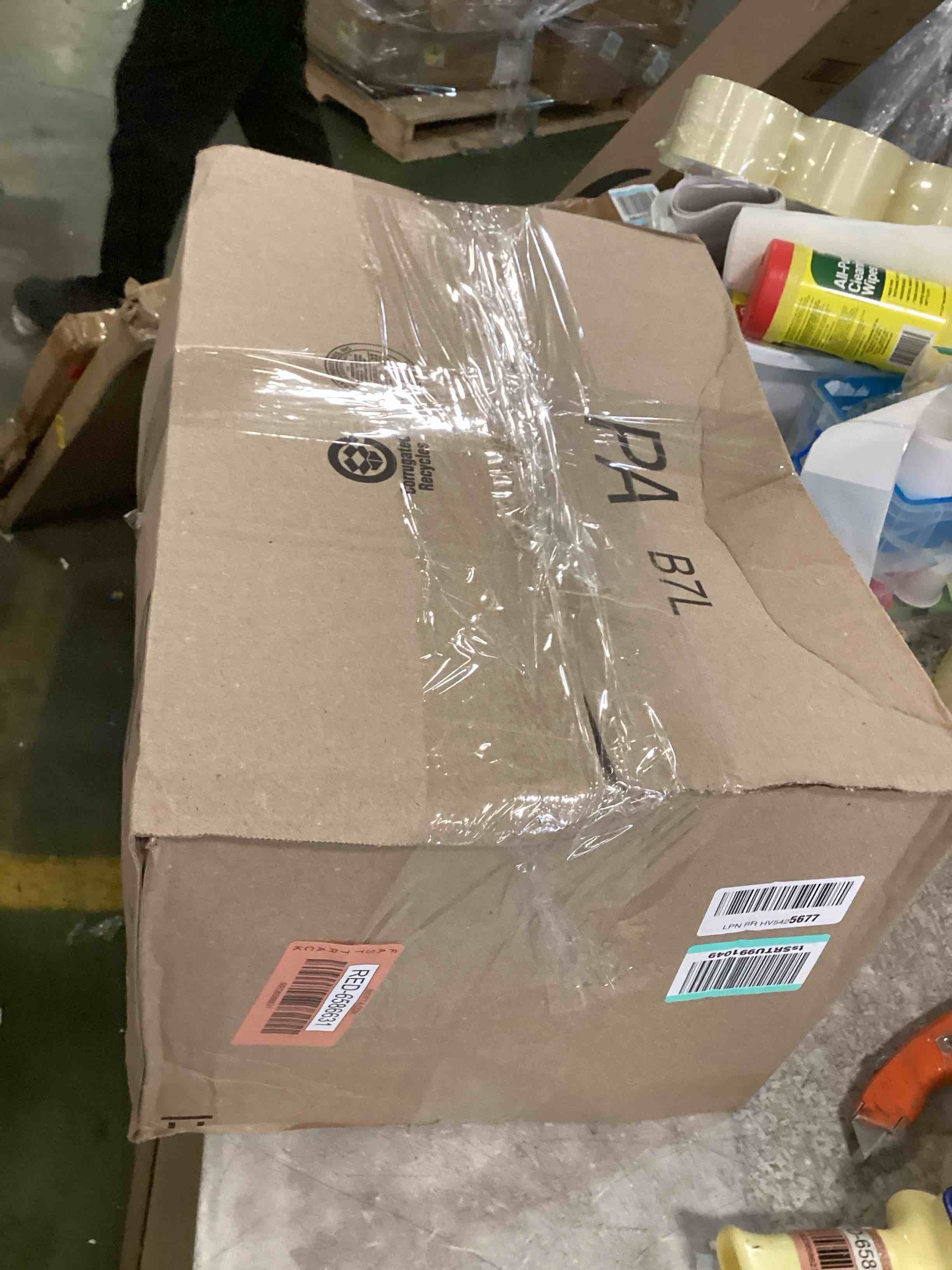 https://s3.amazonaws.com/lotting-images-prod/bidfta/RED6586631_1716481742828.jpeg