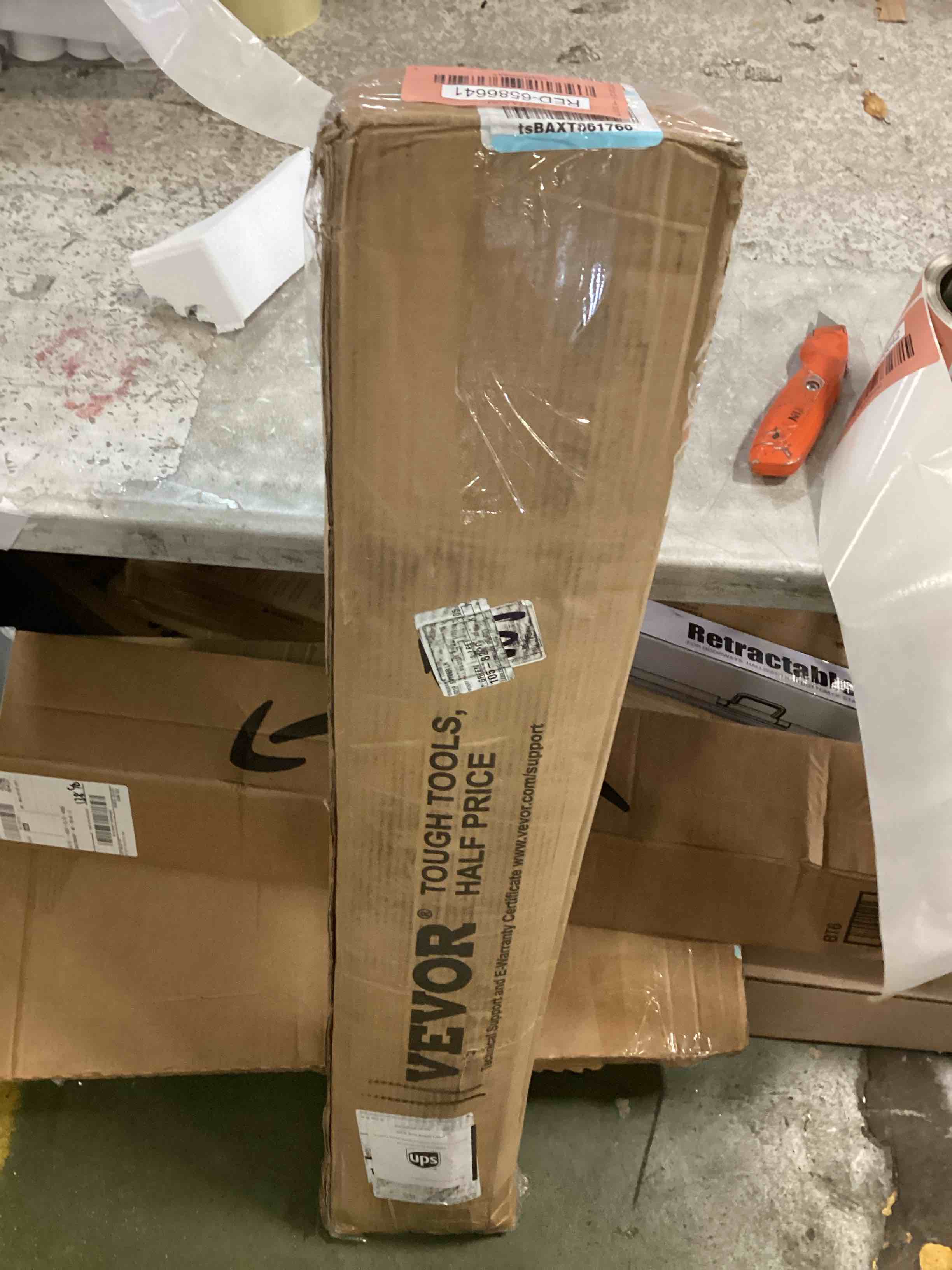 https://s3.amazonaws.com/lotting-images-prod/bidfta/RED6586641_1716485162319.jpeg