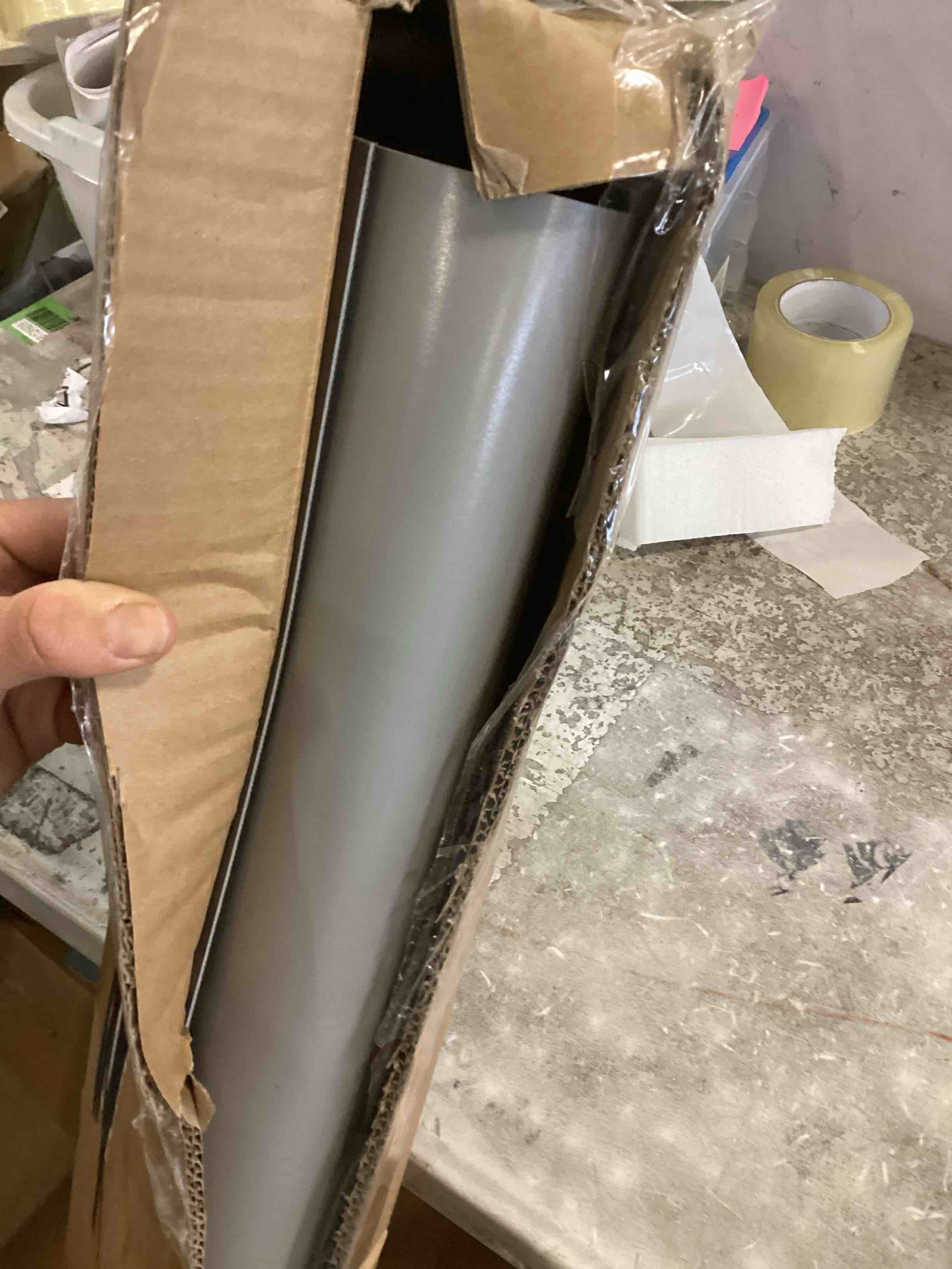 https://s3.amazonaws.com/lotting-images-prod/bidfta/RED6586647_1716485798636.jpeg