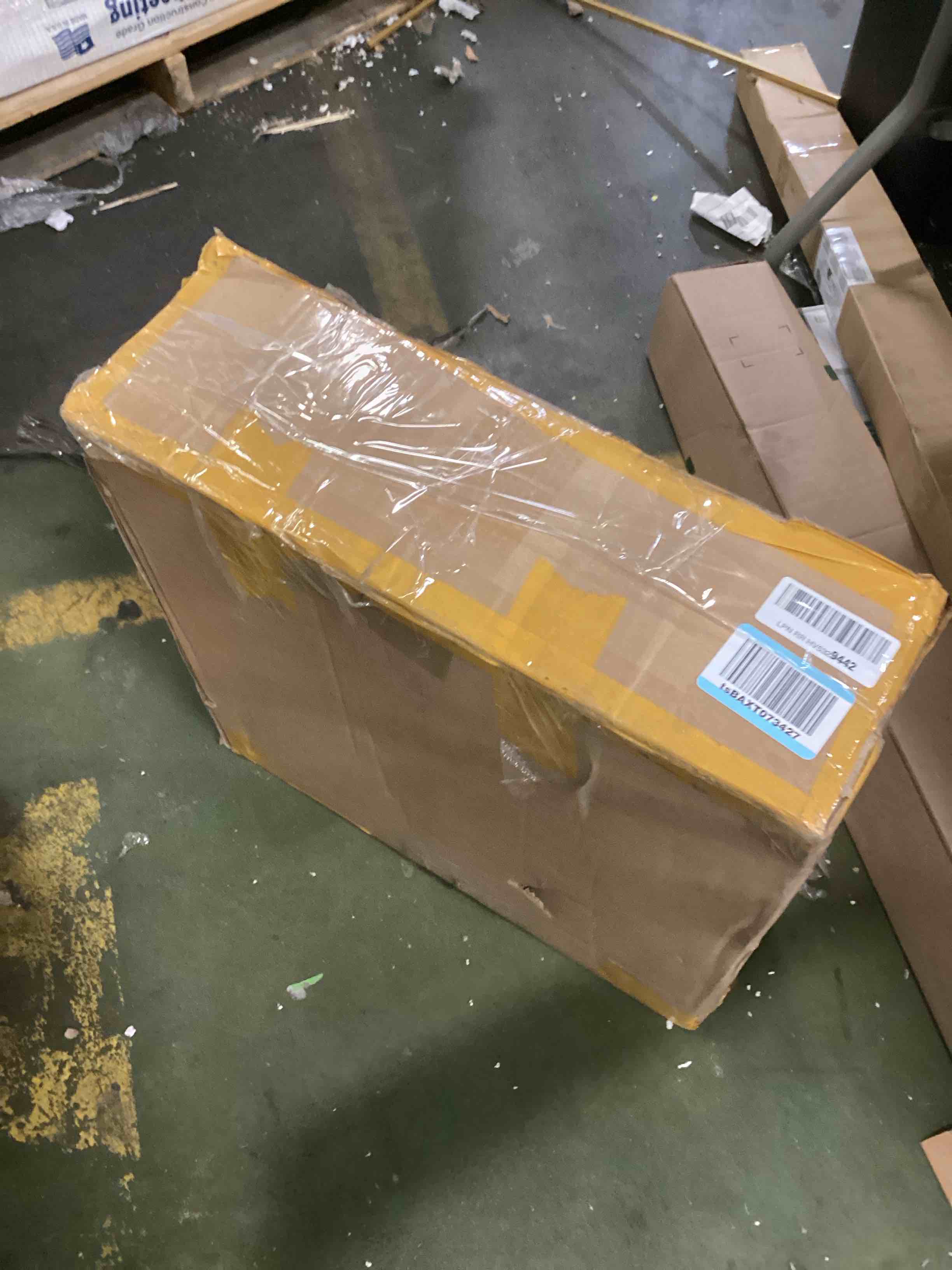 https://s3.amazonaws.com/lotting-images-prod/bidfta/RED6586675_1716488966439.jpeg