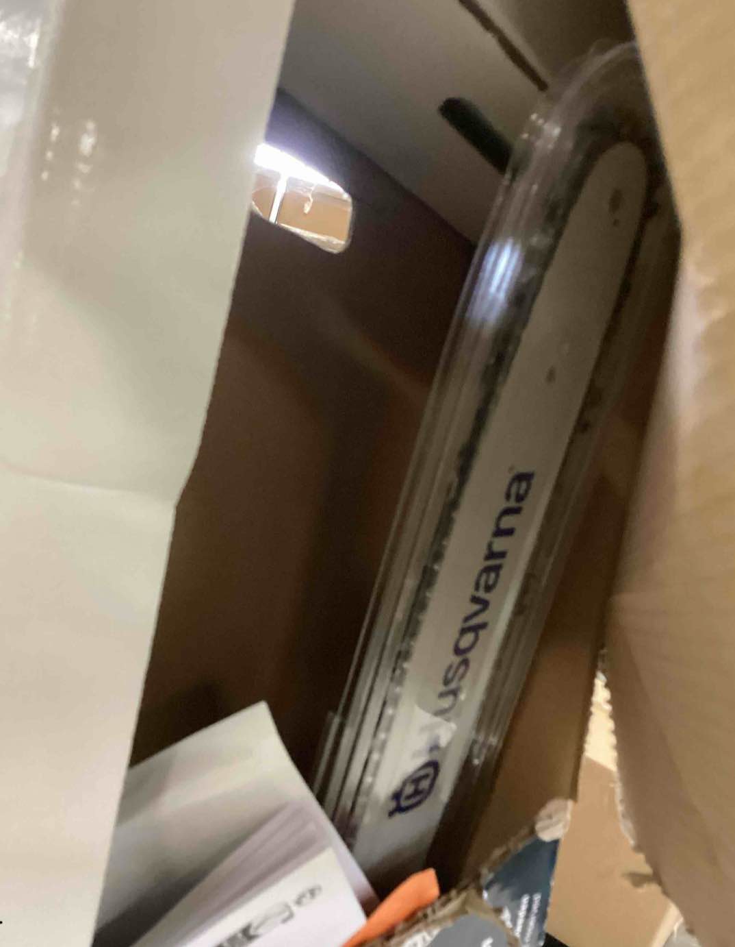 https://s3.amazonaws.com/lotting-images-prod/bidfta/RED6586826_1716566016790.jpeg