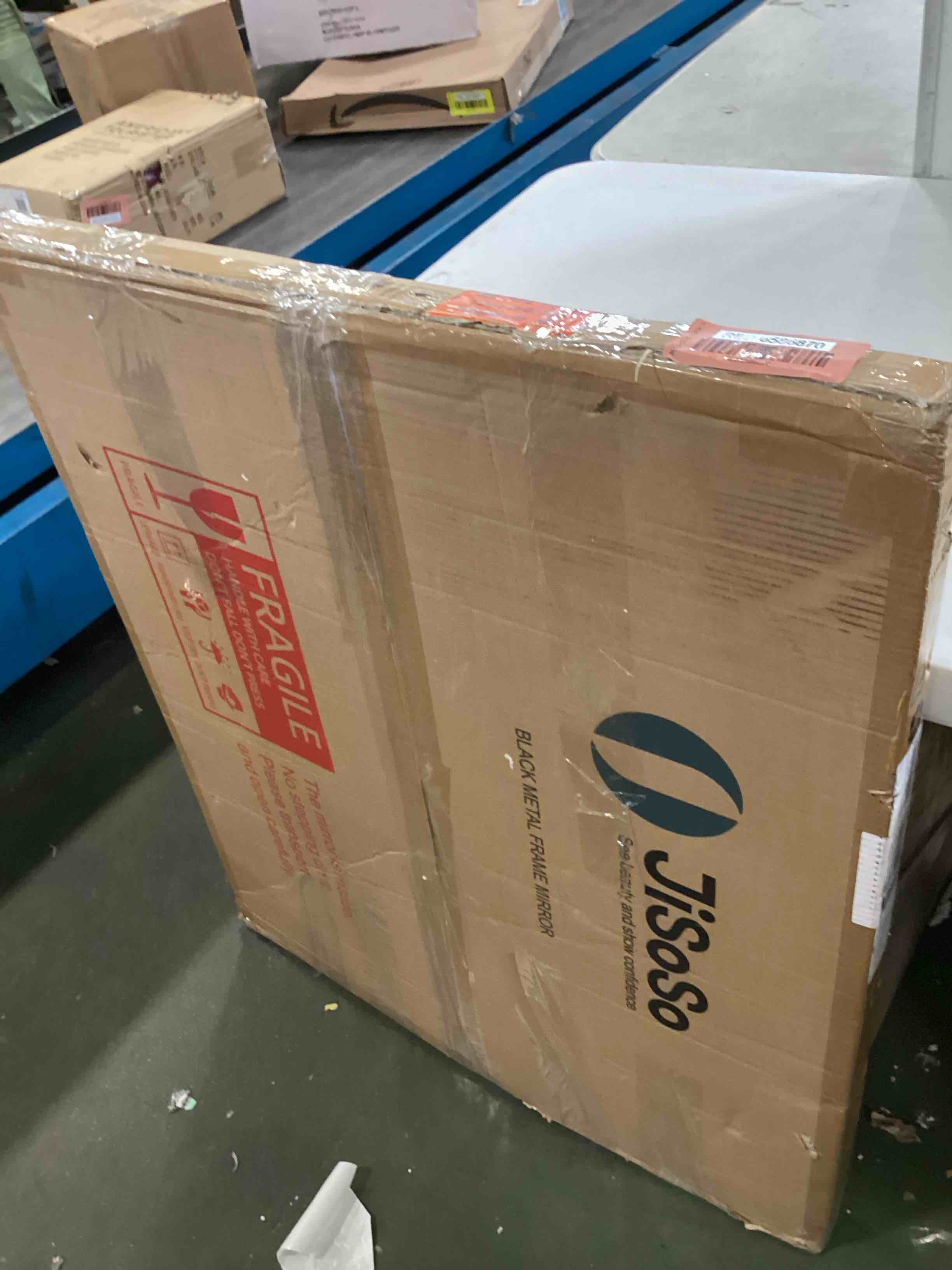https://s3.amazonaws.com/lotting-images-prod/bidfta/RED6586870_1716574369390.jpeg