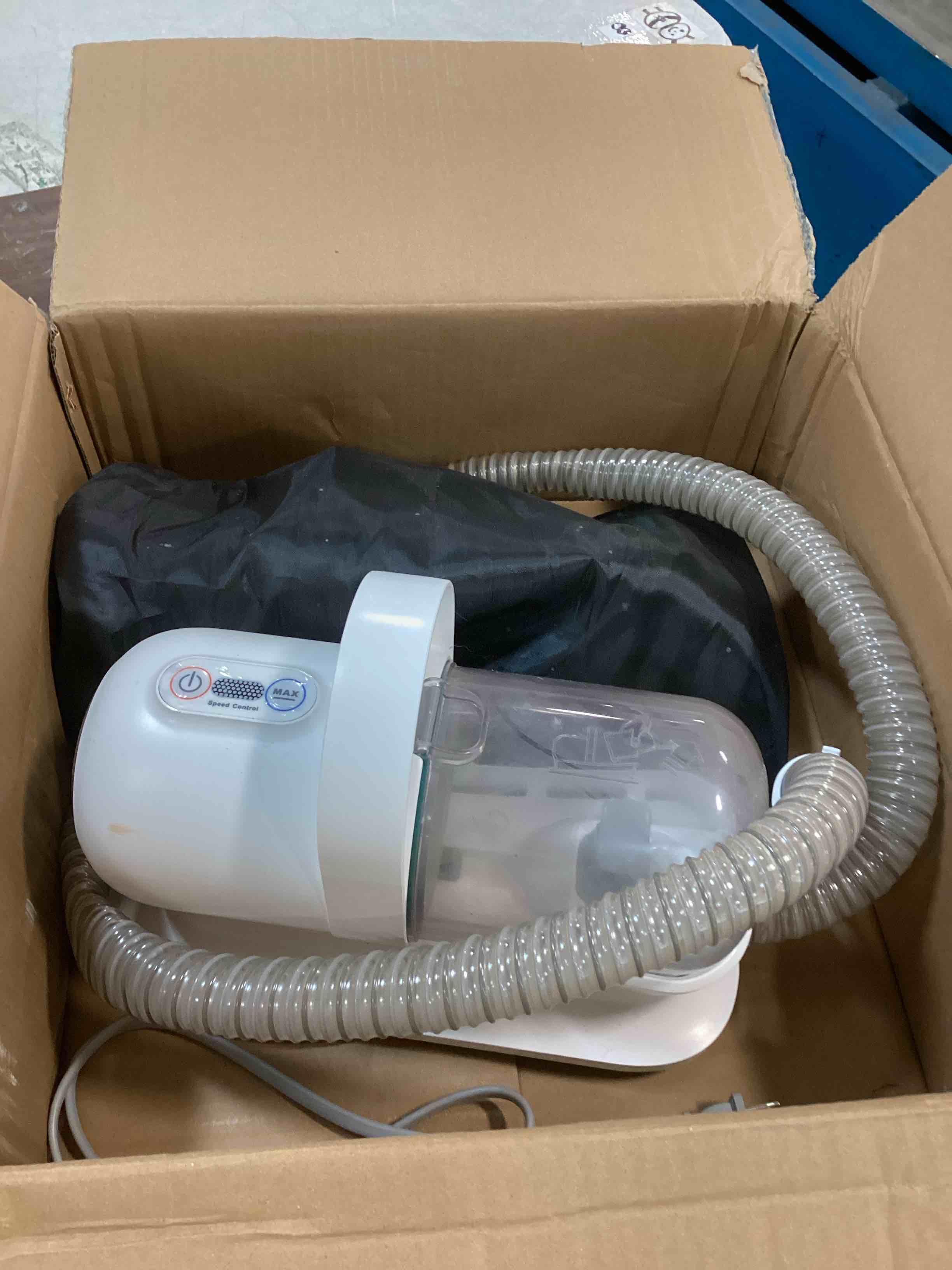 https://s3.amazonaws.com/lotting-images-prod/bidfta/RED6587136_1718024745782.jpeg