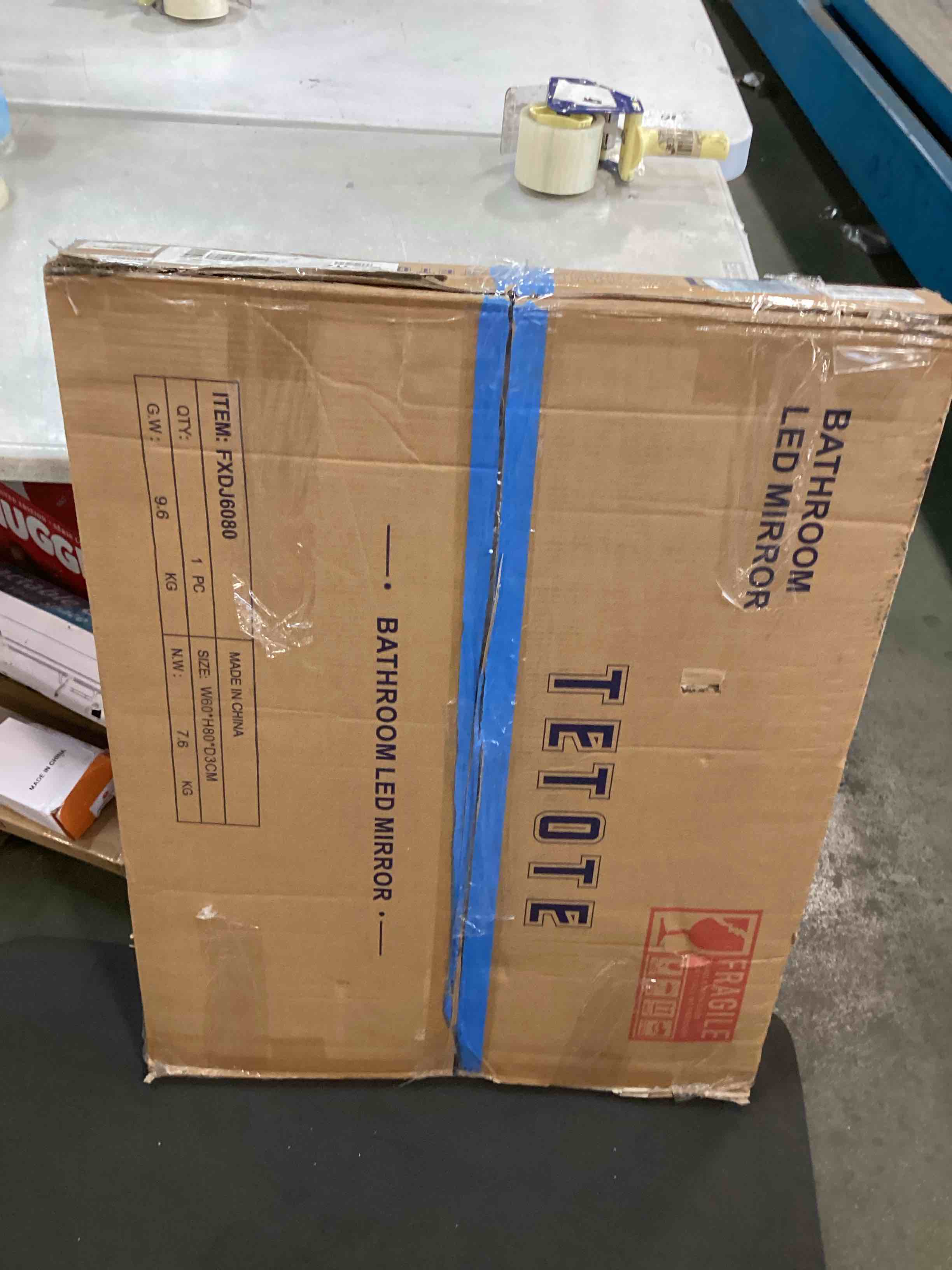 https://s3.amazonaws.com/lotting-images-prod/bidfta/RED6587806_1718222486884.jpeg