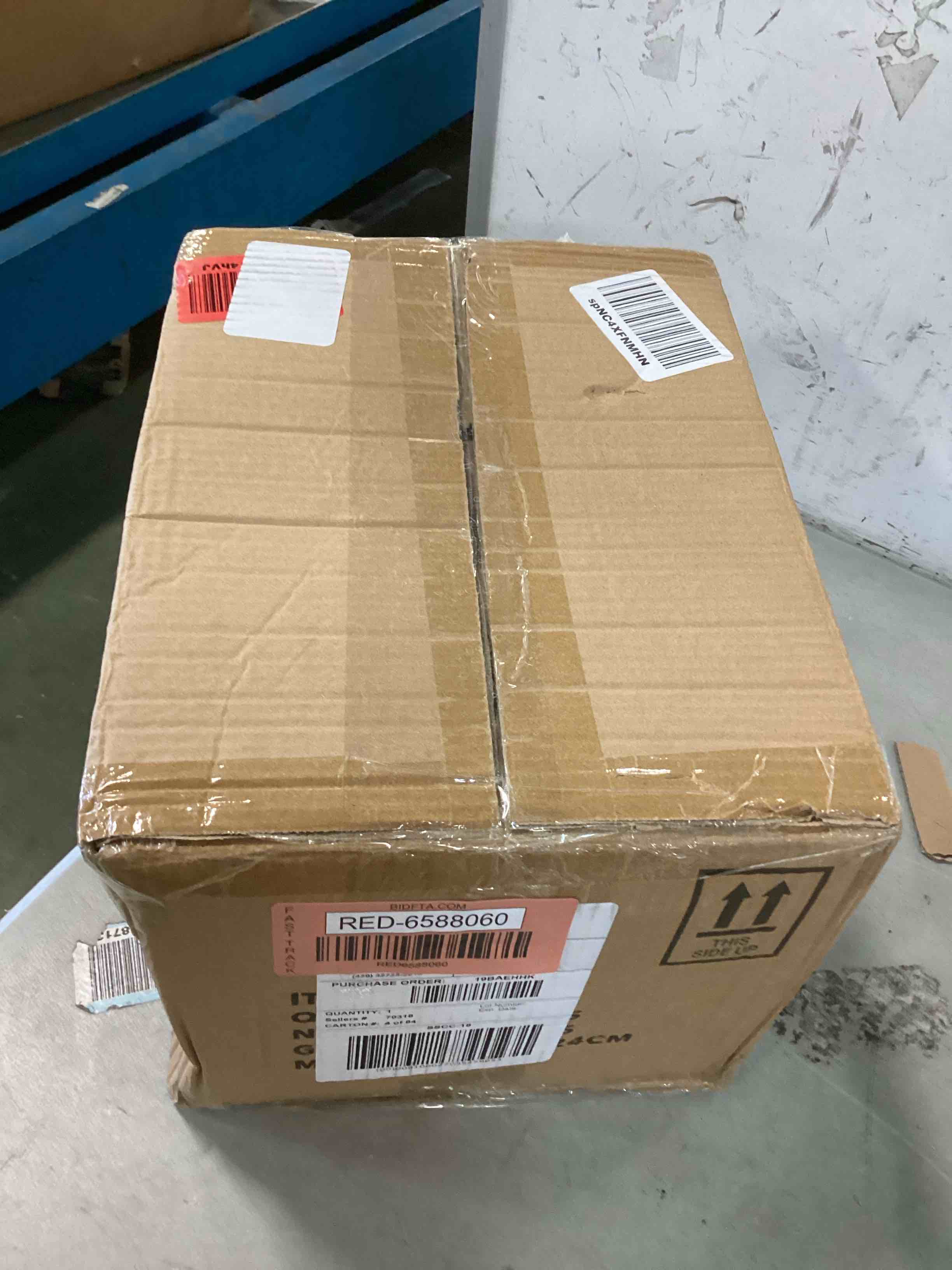 https://s3.amazonaws.com/lotting-images-prod/bidfta/RED6588060_1718307012475.jpeg