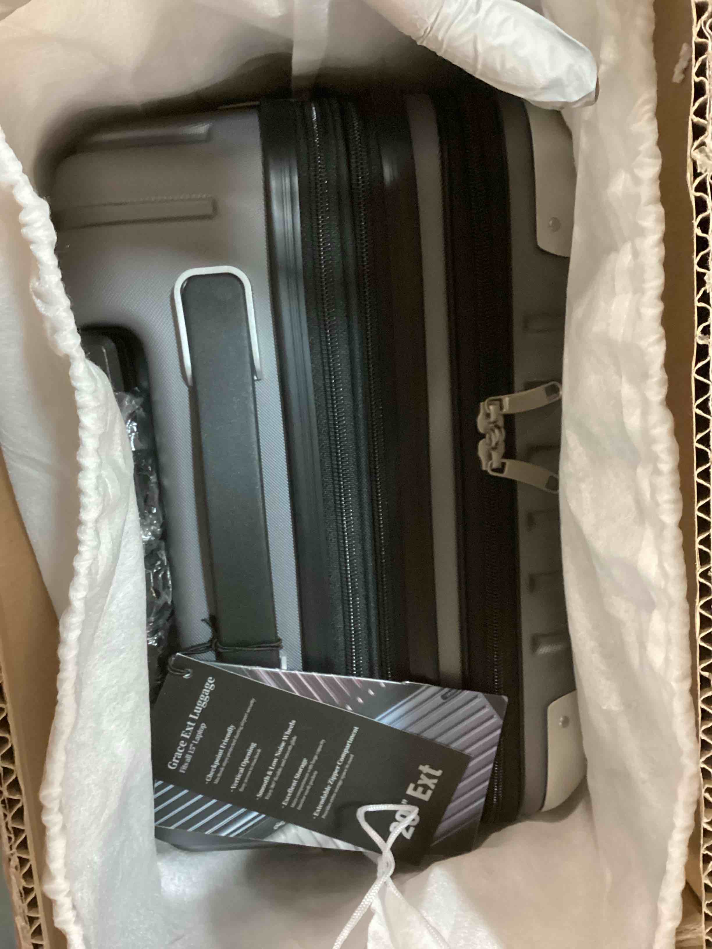 https://s3.amazonaws.com/lotting-images-prod/bidfta/RED6588627_1718624764032.jpeg