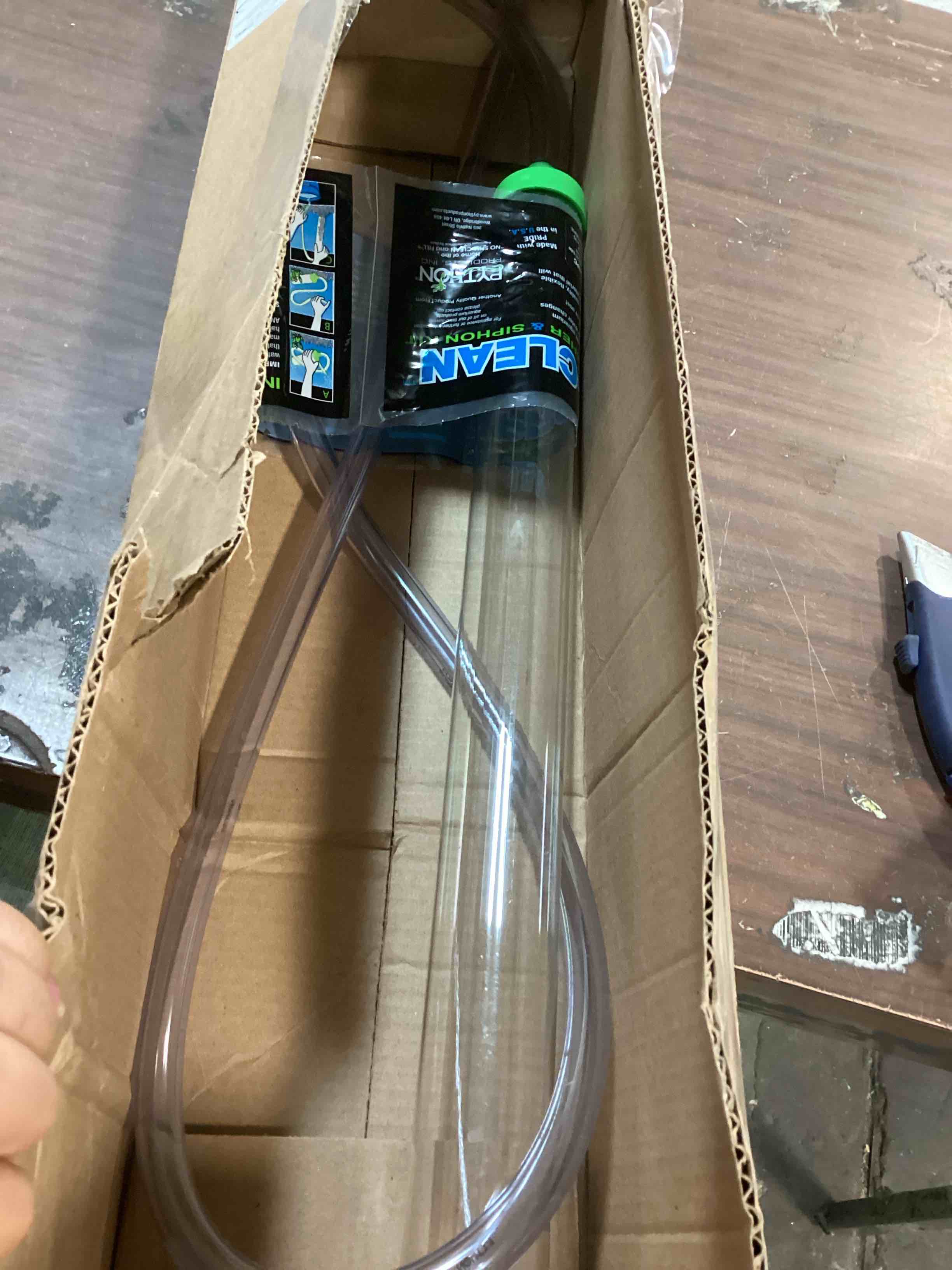 https://s3.amazonaws.com/lotting-images-prod/bidfta/RED6588924_1718795527335.jpeg