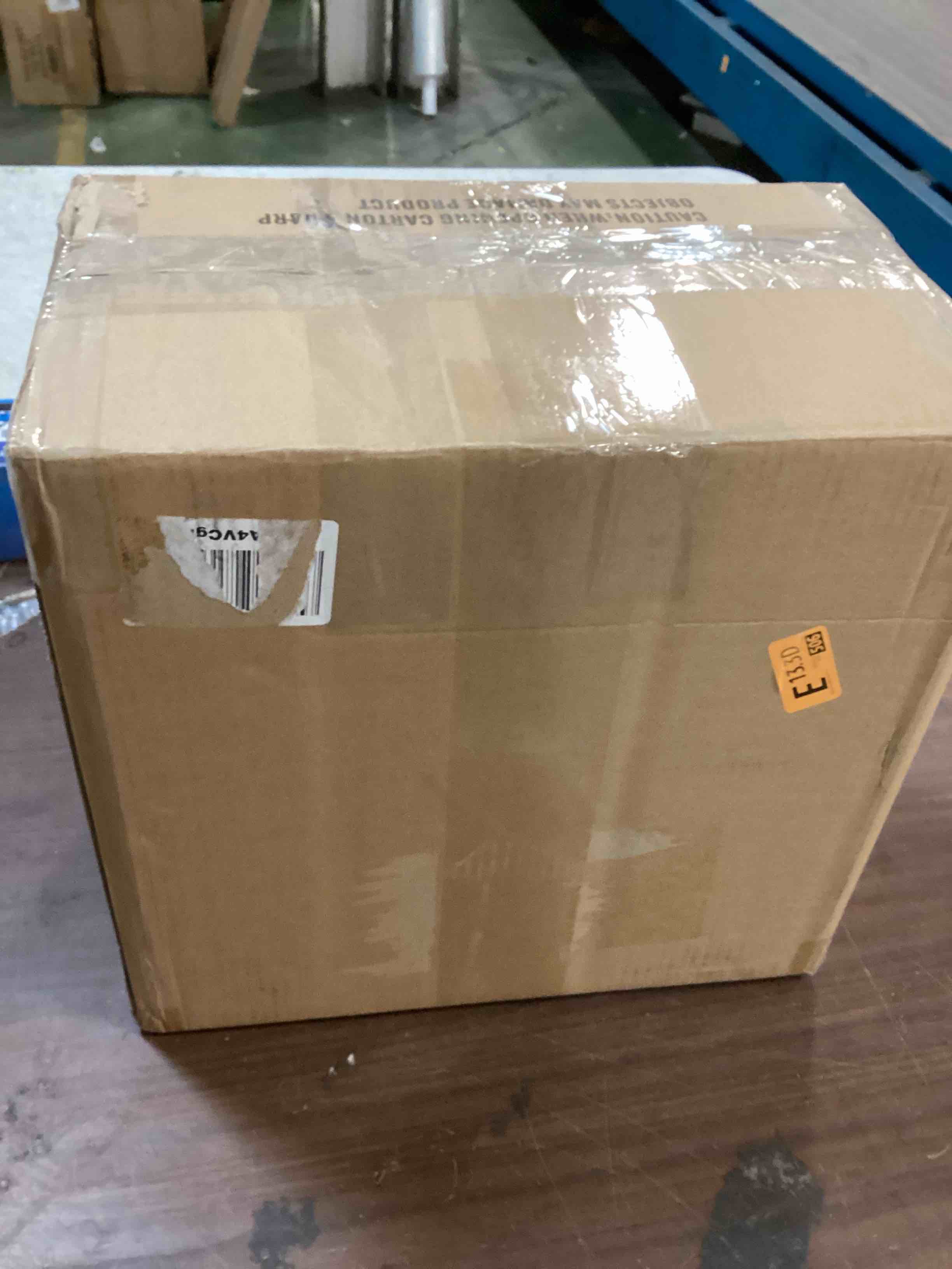https://s3.amazonaws.com/lotting-images-prod/bidfta/RED6588927_1718795771407.jpeg