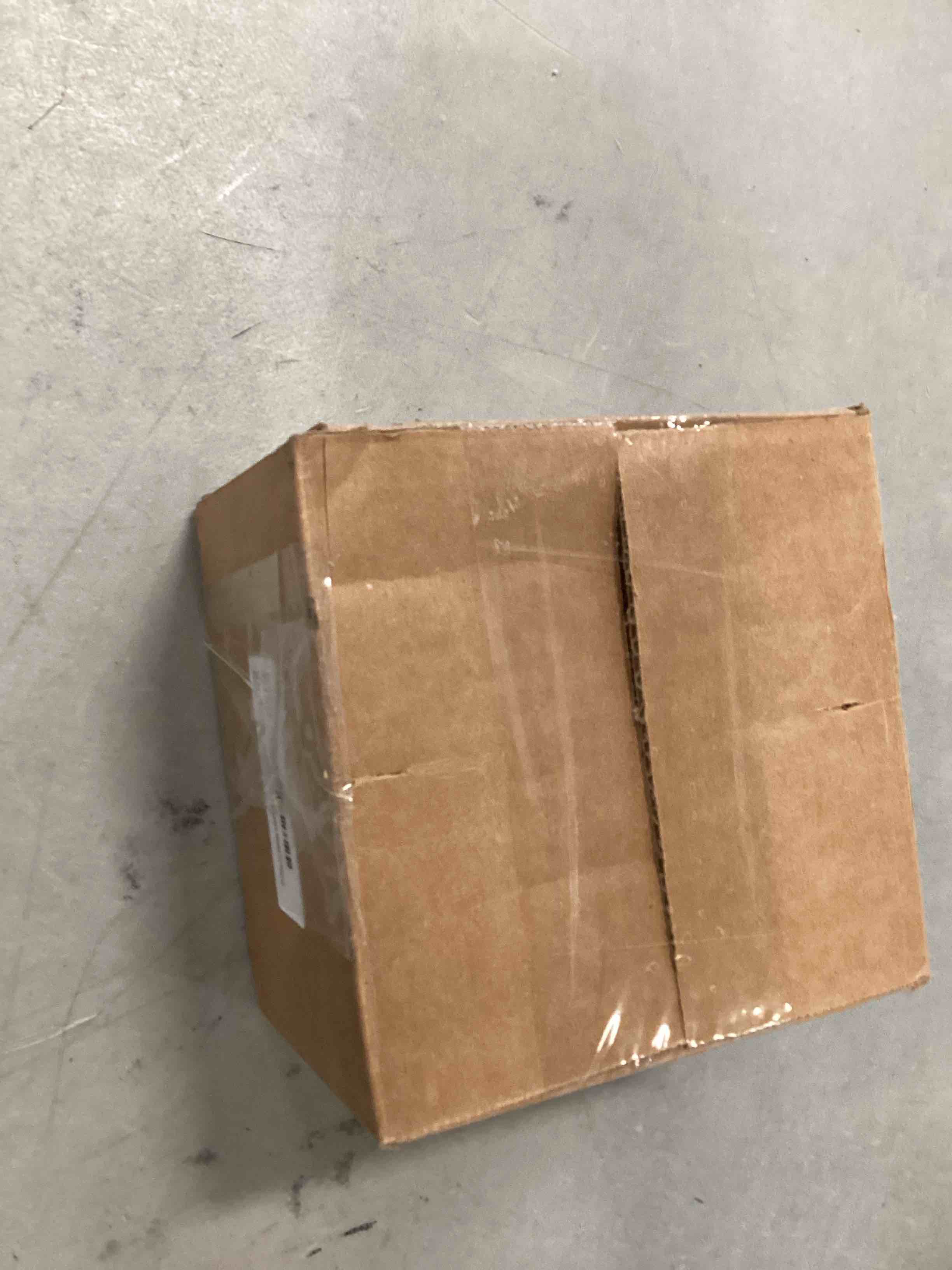 https://s3.amazonaws.com/lotting-images-prod/bidfta/RED6589695_1719233178219.jpeg