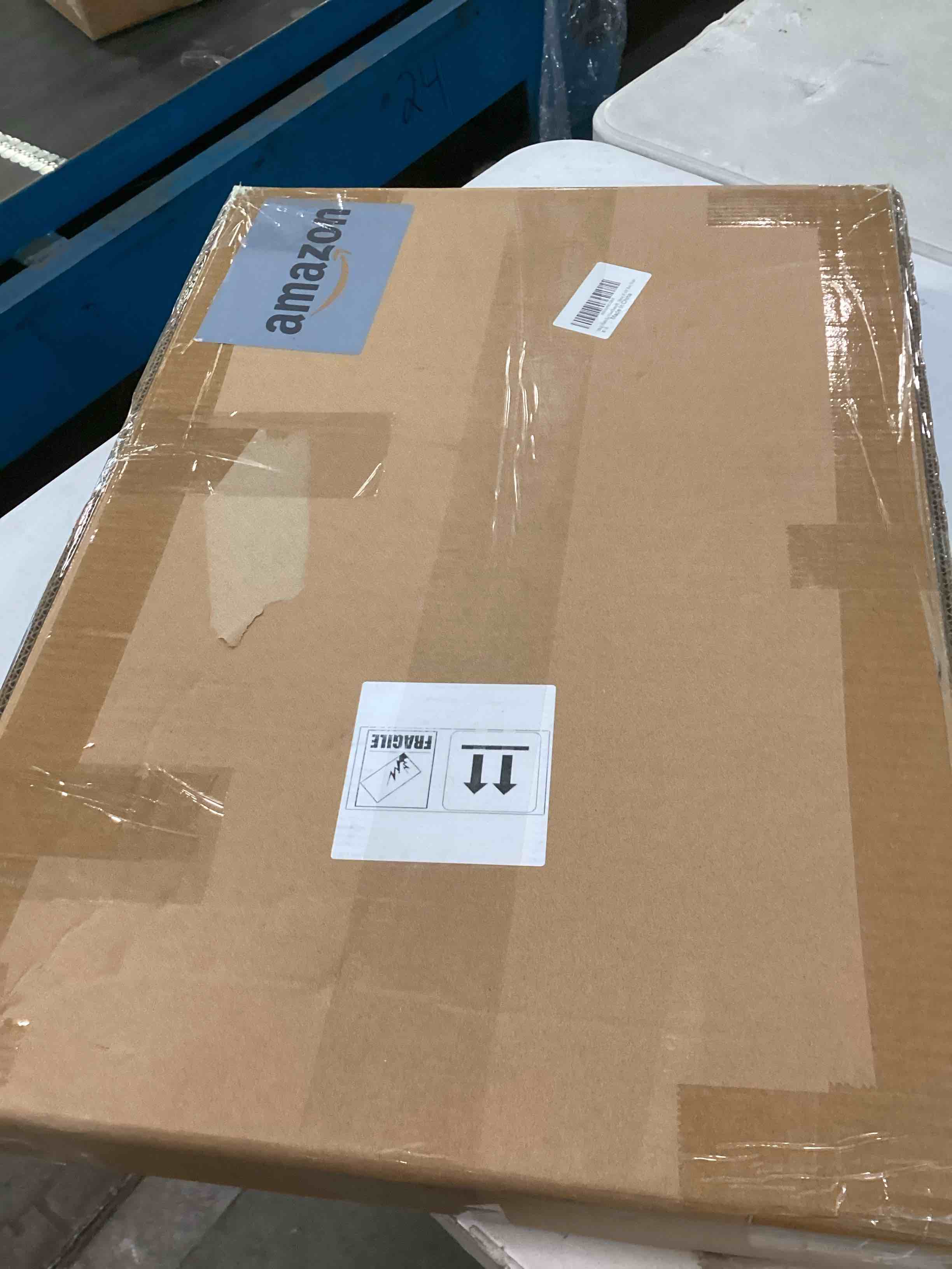 https://s3.amazonaws.com/lotting-images-prod/bidfta/RED6590091_1716290327999.jpeg