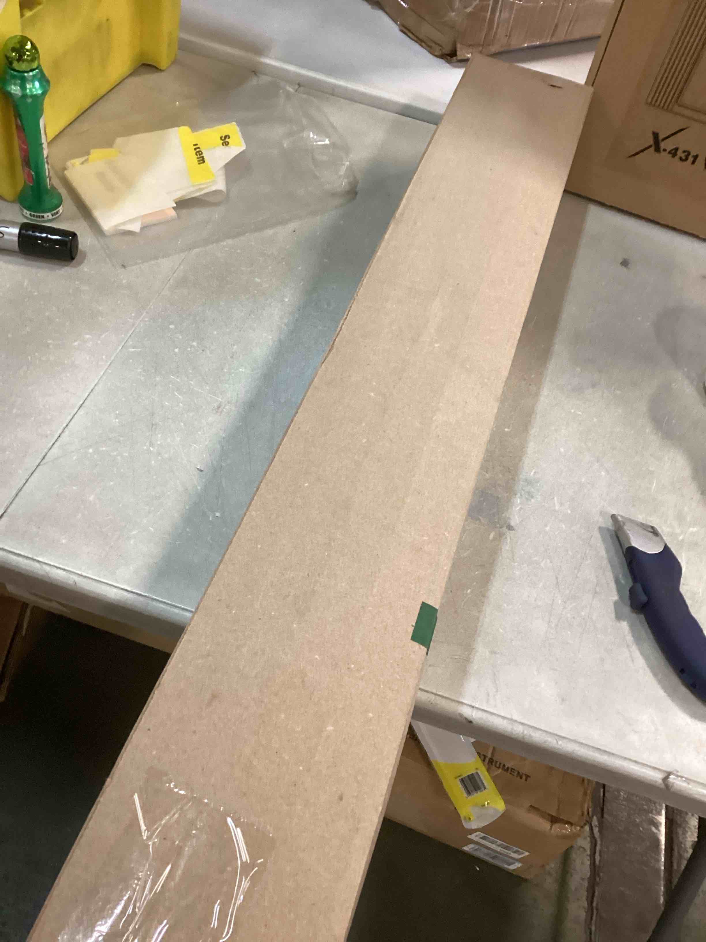 https://s3.amazonaws.com/lotting-images-prod/bidfta/RED6590531_1716393037180.jpeg