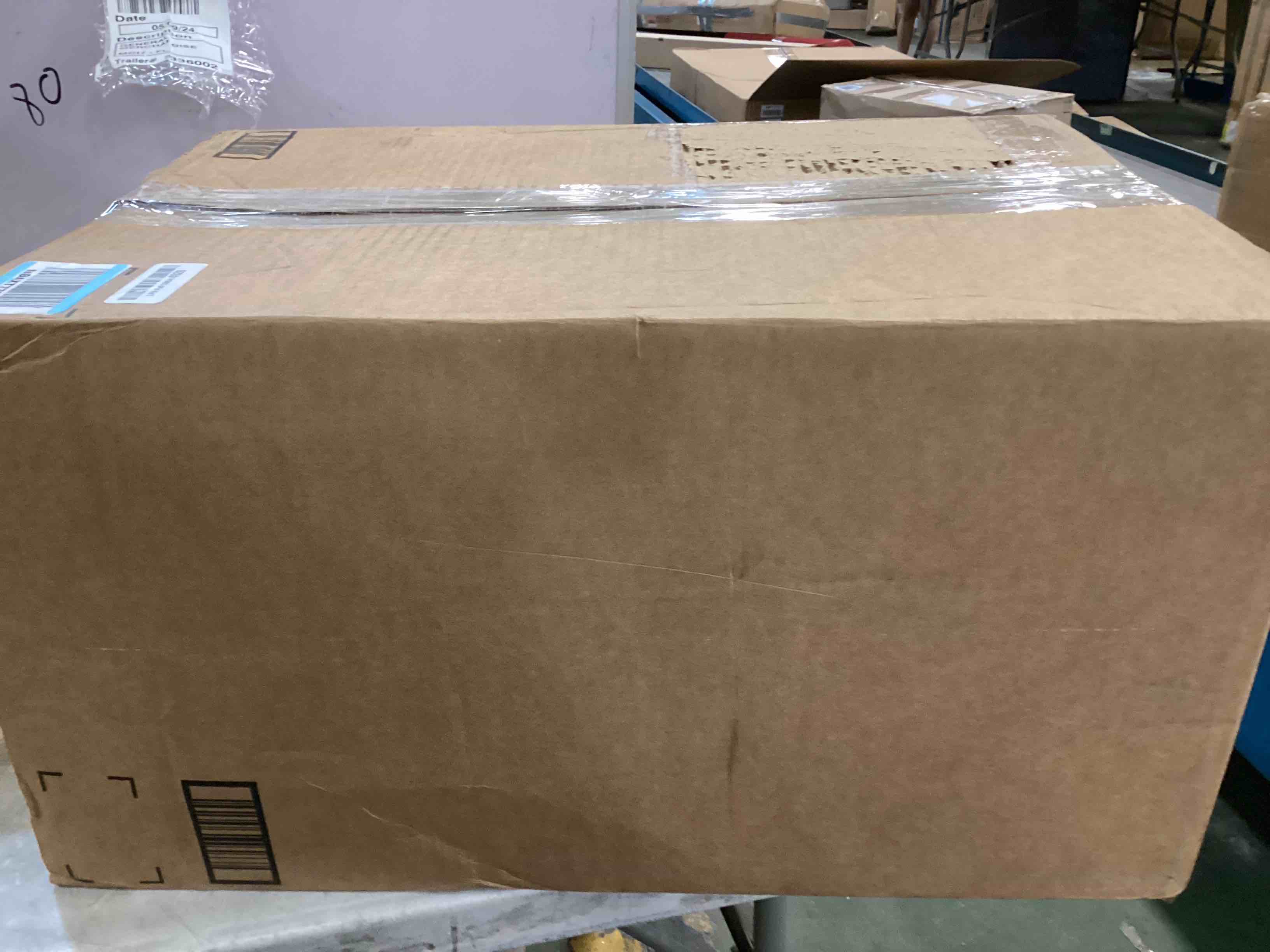https://s3.amazonaws.com/lotting-images-prod/bidfta/RED6590903_1716551572976.jpeg