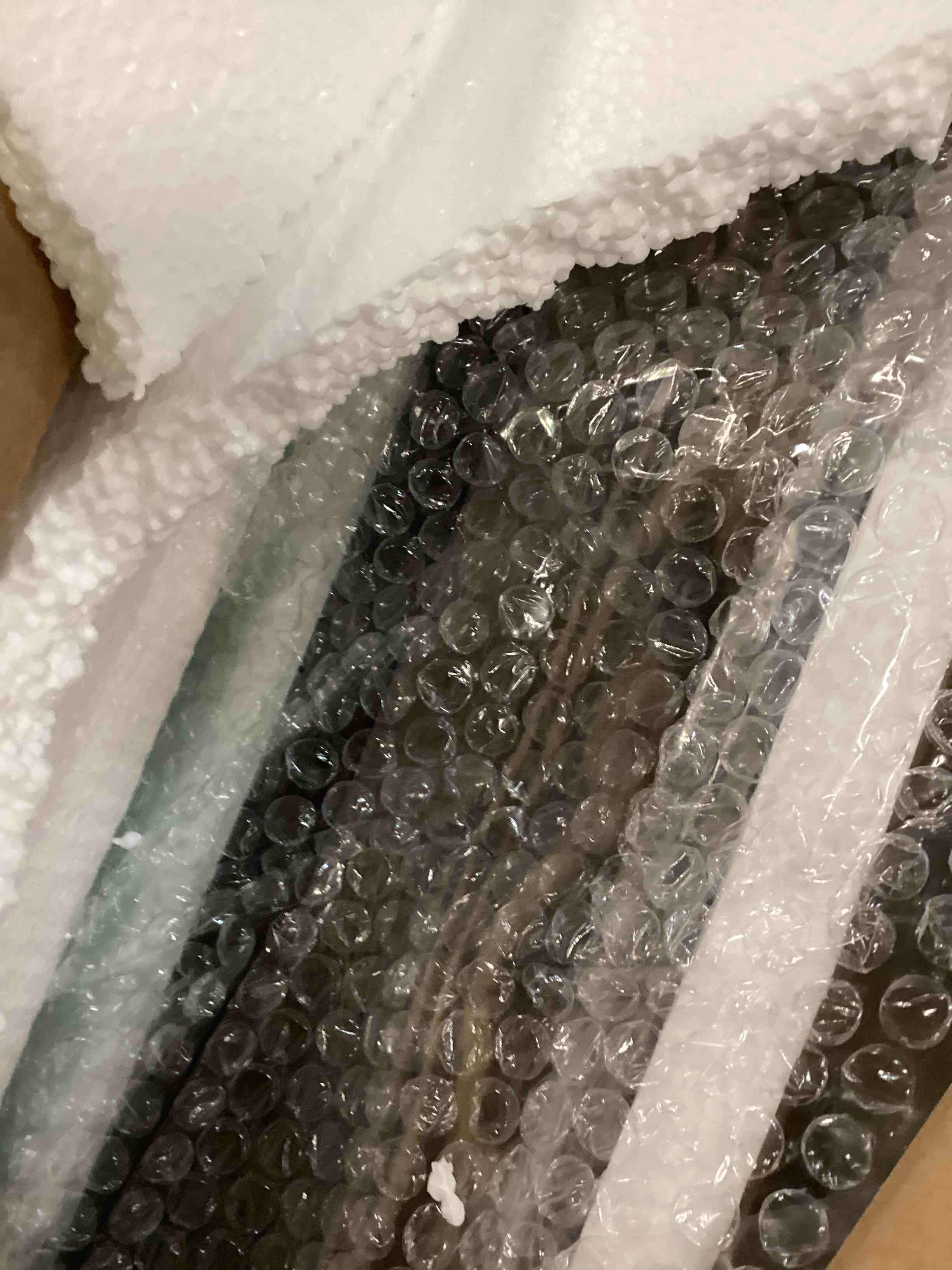 https://s3.amazonaws.com/lotting-images-prod/bidfta/RED6591019_1716570072775.jpeg