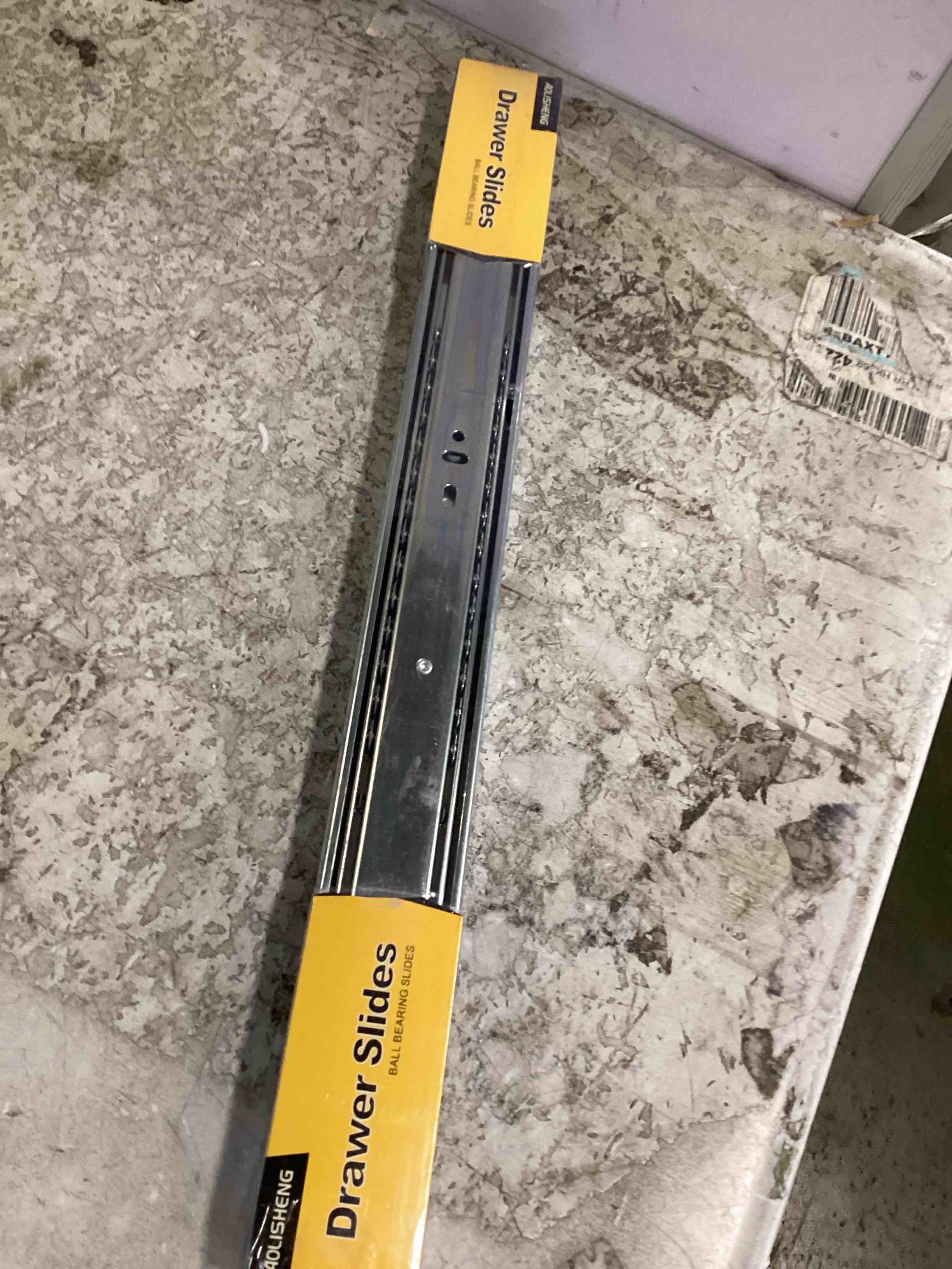 https://s3.amazonaws.com/lotting-images-prod/bidfta/RED6591035_1716572239600.jpeg
