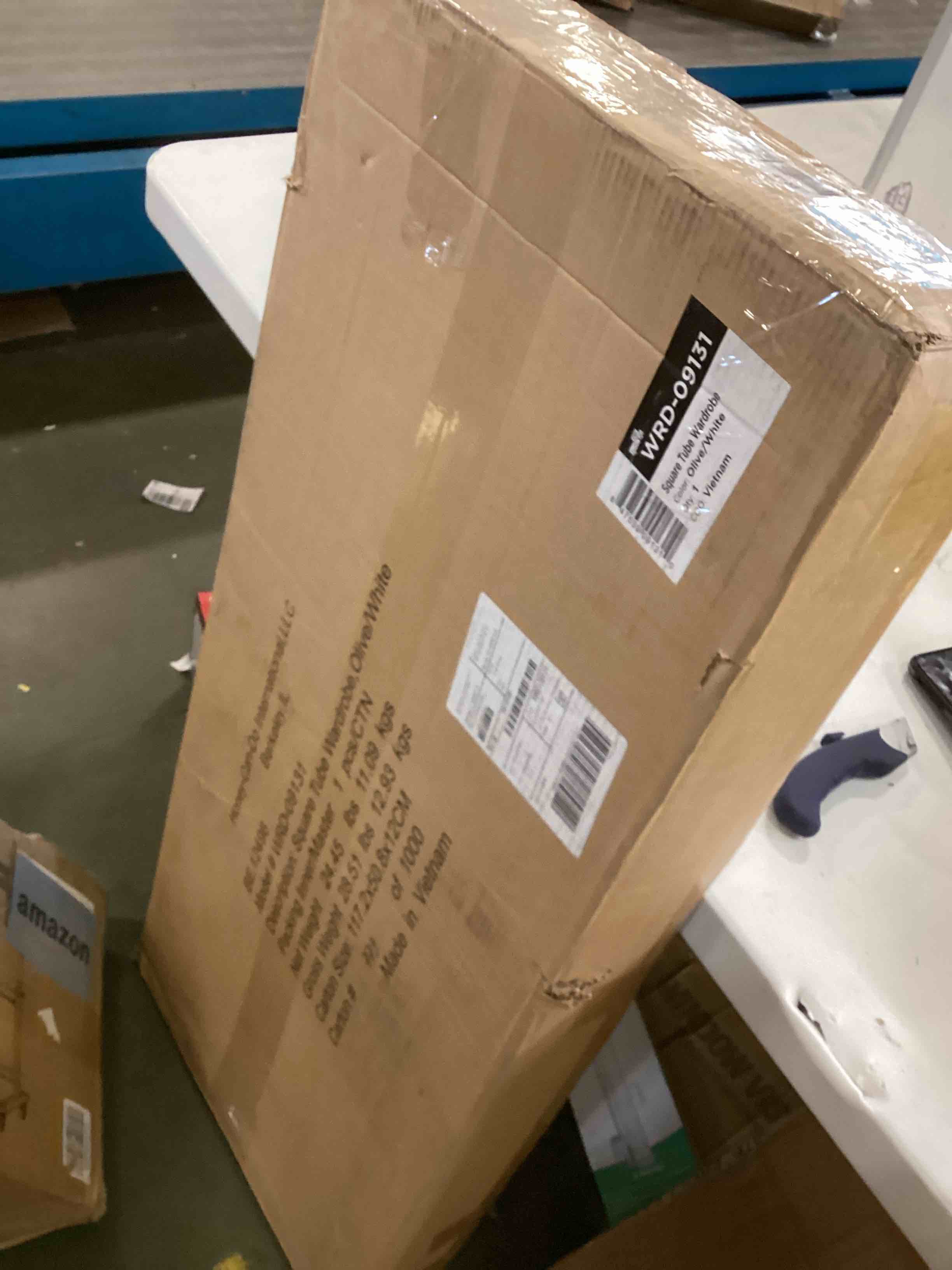 https://s3.amazonaws.com/lotting-images-prod/bidfta/RED6591155_1716900748300.jpeg