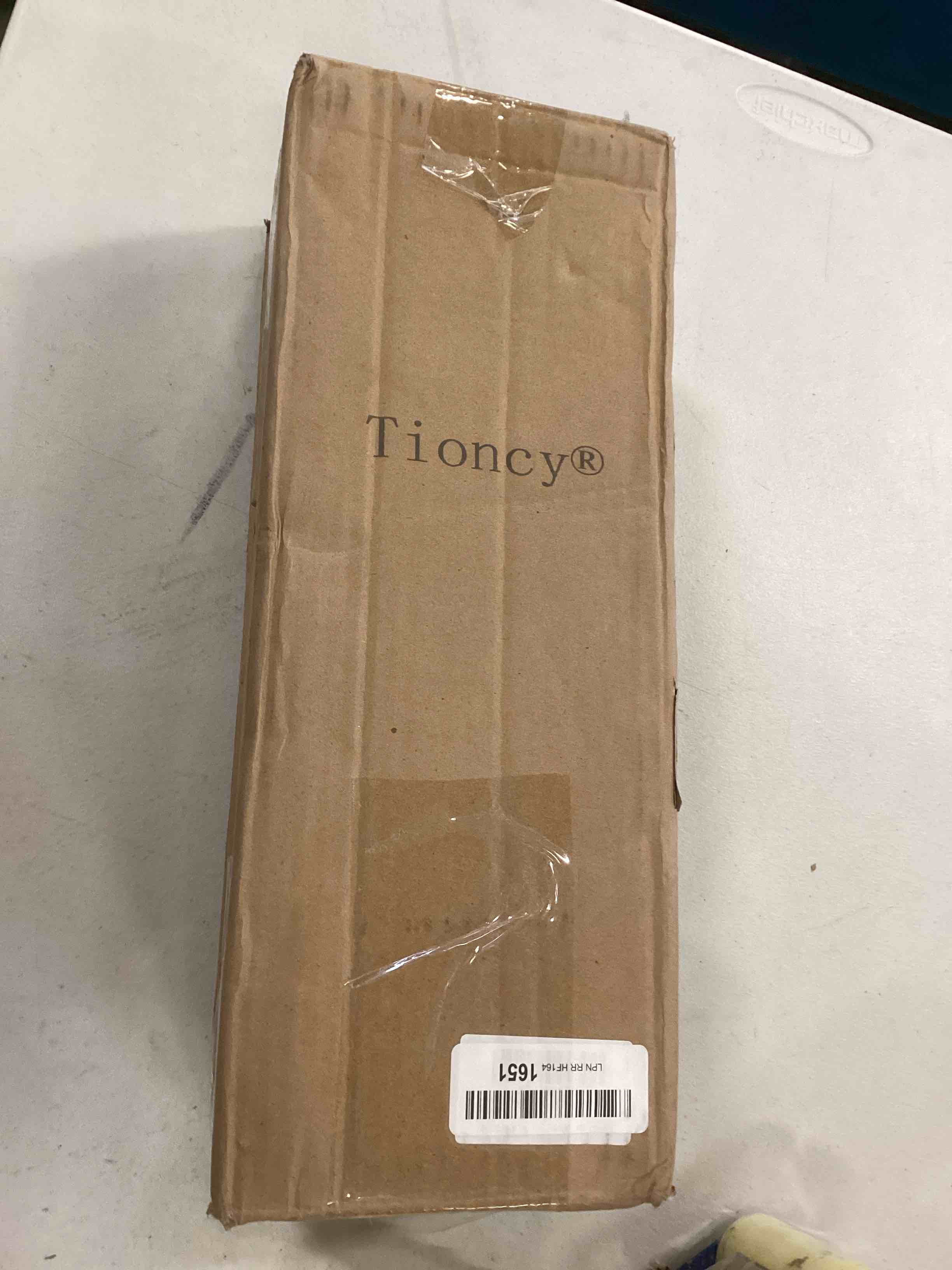 https://s3.amazonaws.com/lotting-images-prod/bidfta/RED6591277_1716914035784.jpeg