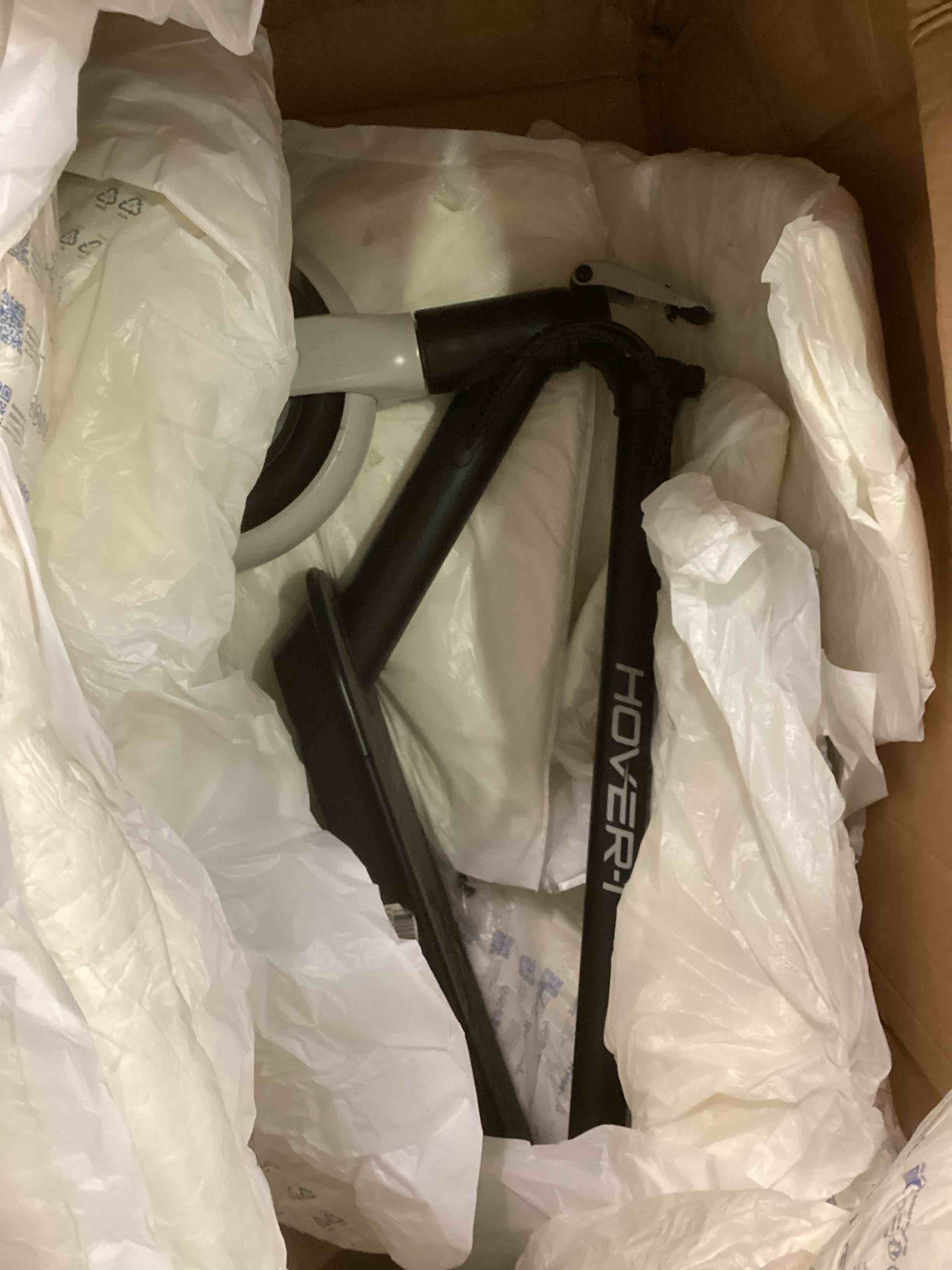 https://s3.amazonaws.com/lotting-images-prod/bidfta/RED6591284_1716917011984.jpeg