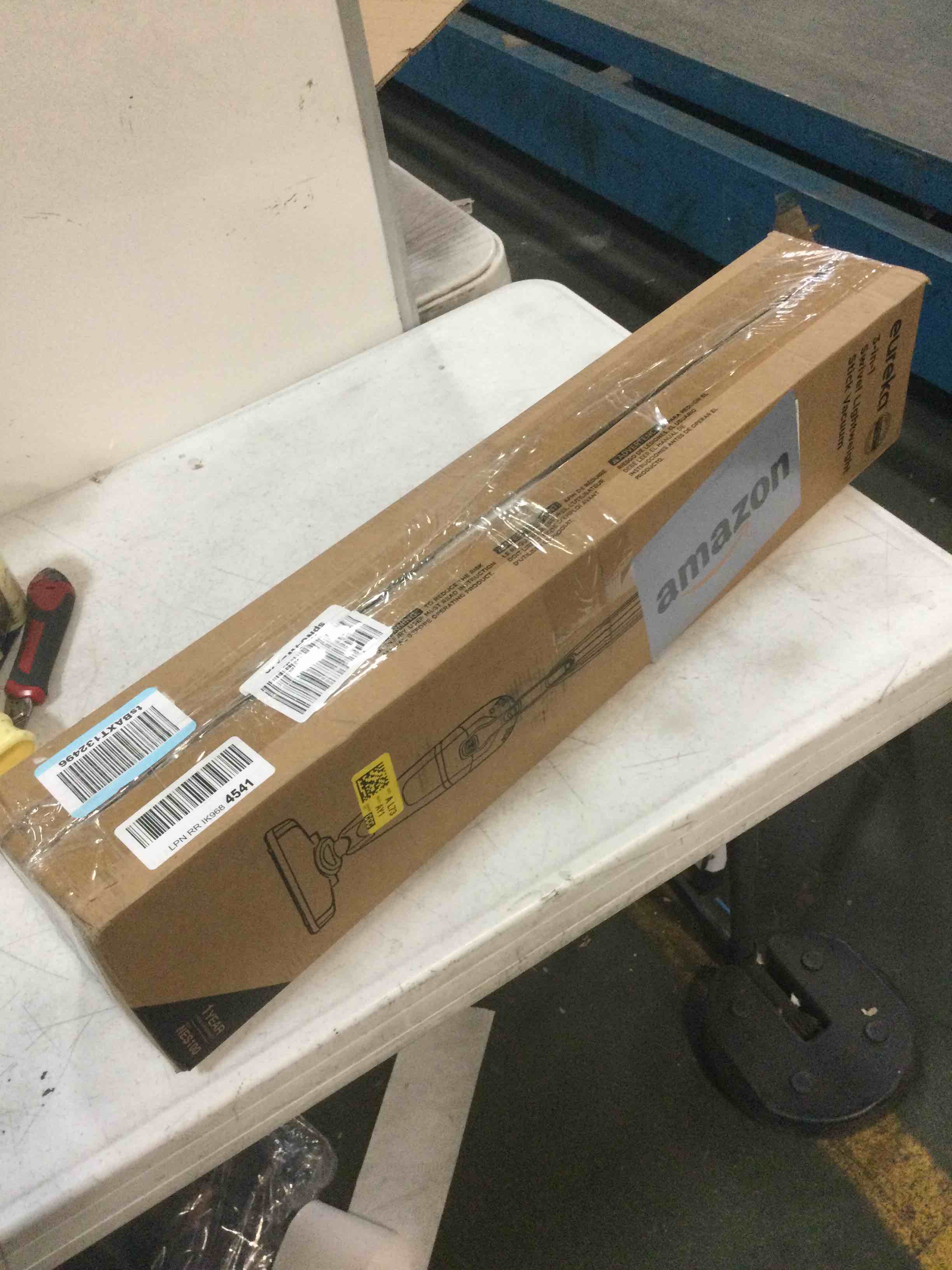 https://s3.amazonaws.com/lotting-images-prod/bidfta/RED6592108_1717179742451.jpeg