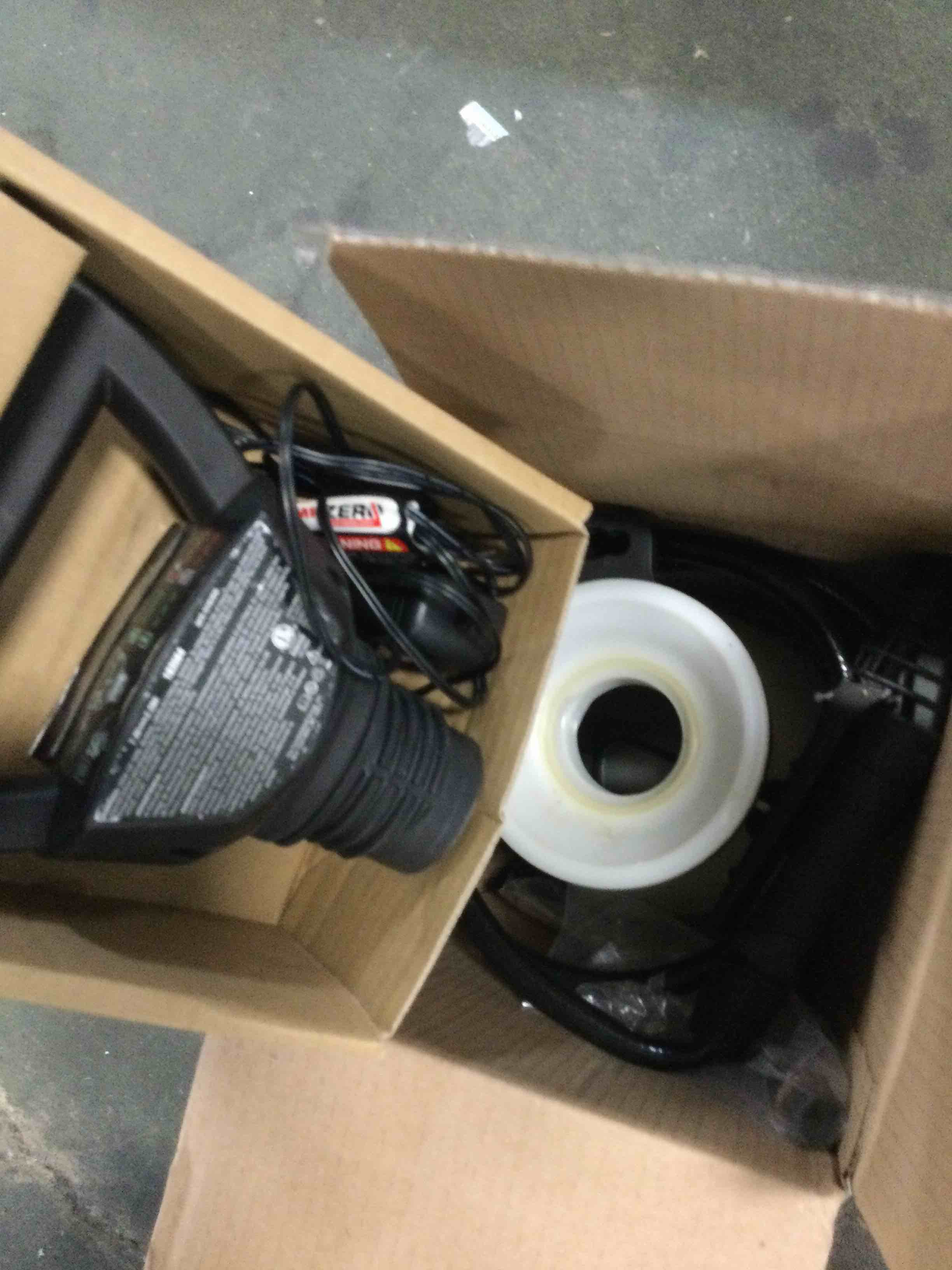 https://s3.amazonaws.com/lotting-images-prod/bidfta/RED6592663_1717511349305.jpeg
