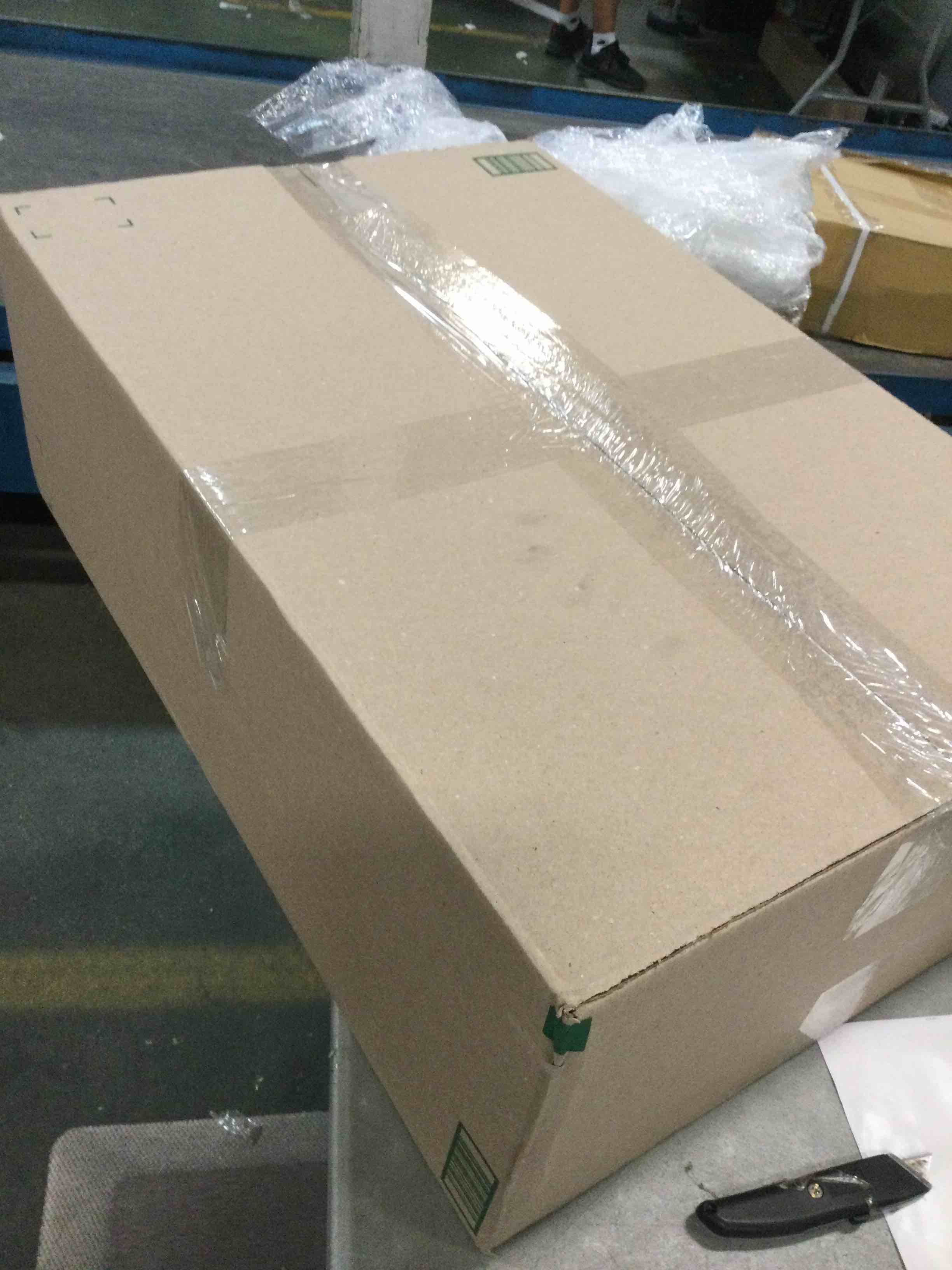 https://s3.amazonaws.com/lotting-images-prod/bidfta/RED6592664_1717511622574.jpeg