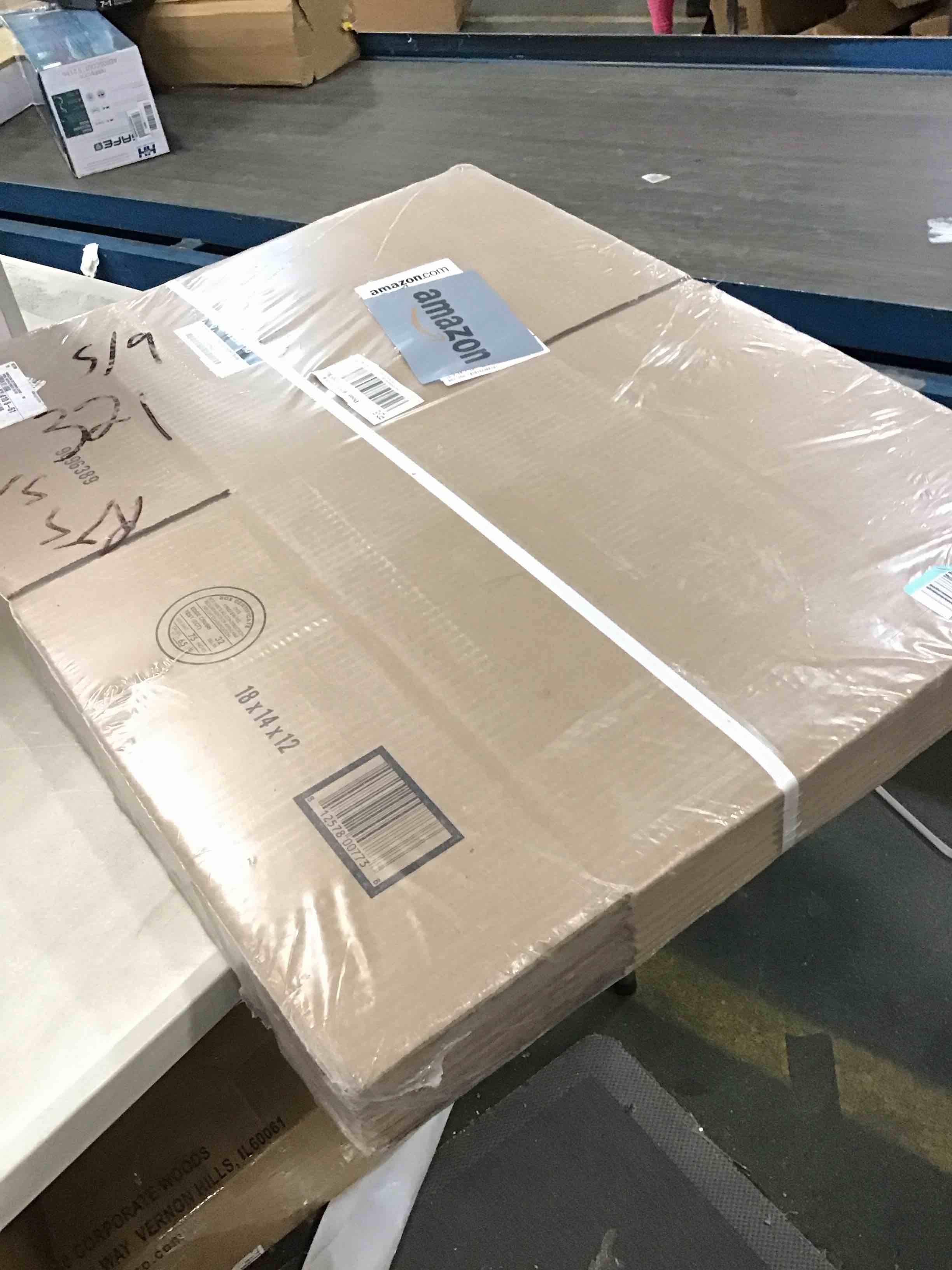 https://s3.amazonaws.com/lotting-images-prod/bidfta/RED6592913_1717604721997.jpeg