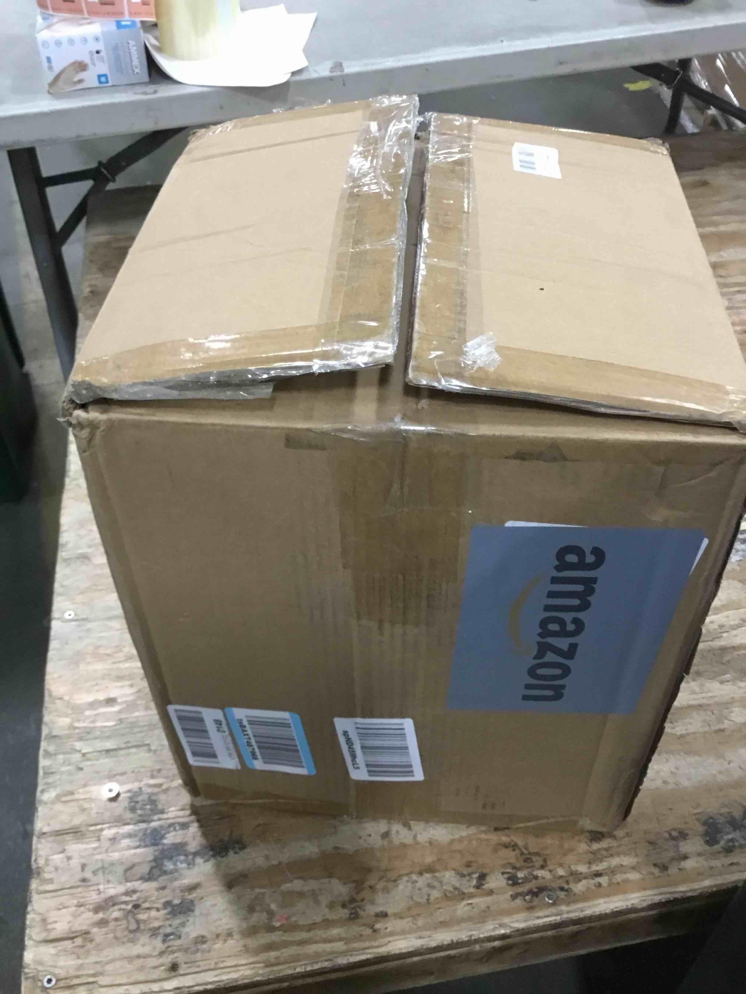 https://s3.amazonaws.com/lotting-images-prod/bidfta/RED6593022_1716549289573.jpeg