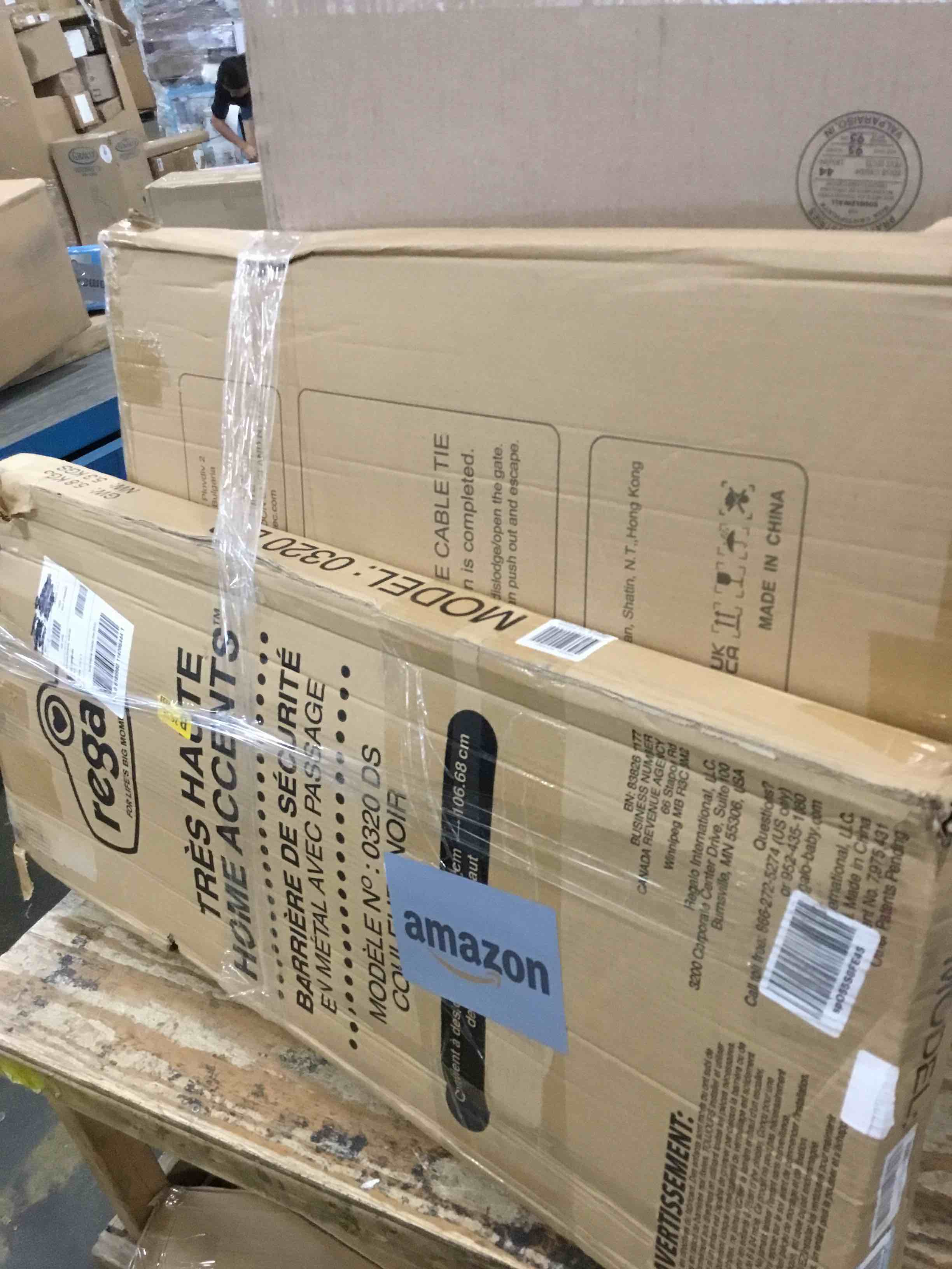 https://s3.amazonaws.com/lotting-images-prod/bidfta/RED6593079_1716557321318.jpeg