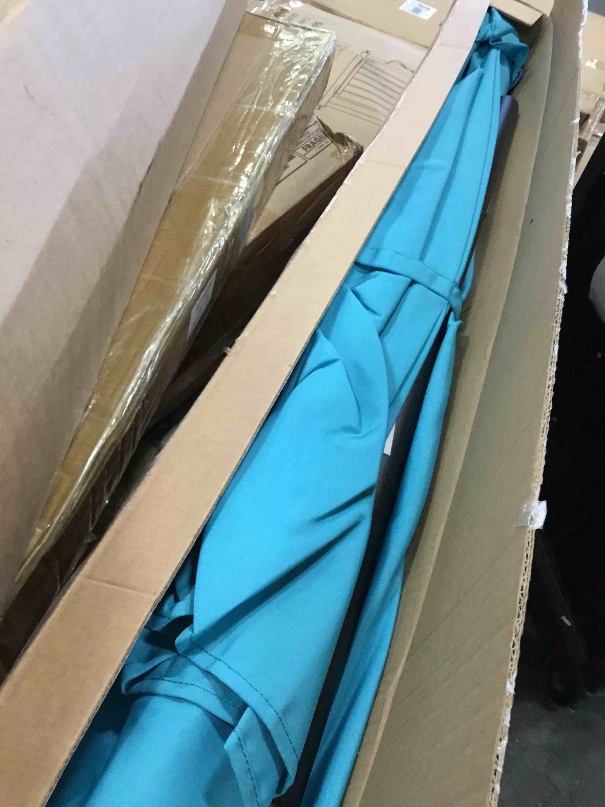 https://s3.amazonaws.com/lotting-images-prod/bidfta/RED6593215_1716896466752.jpeg